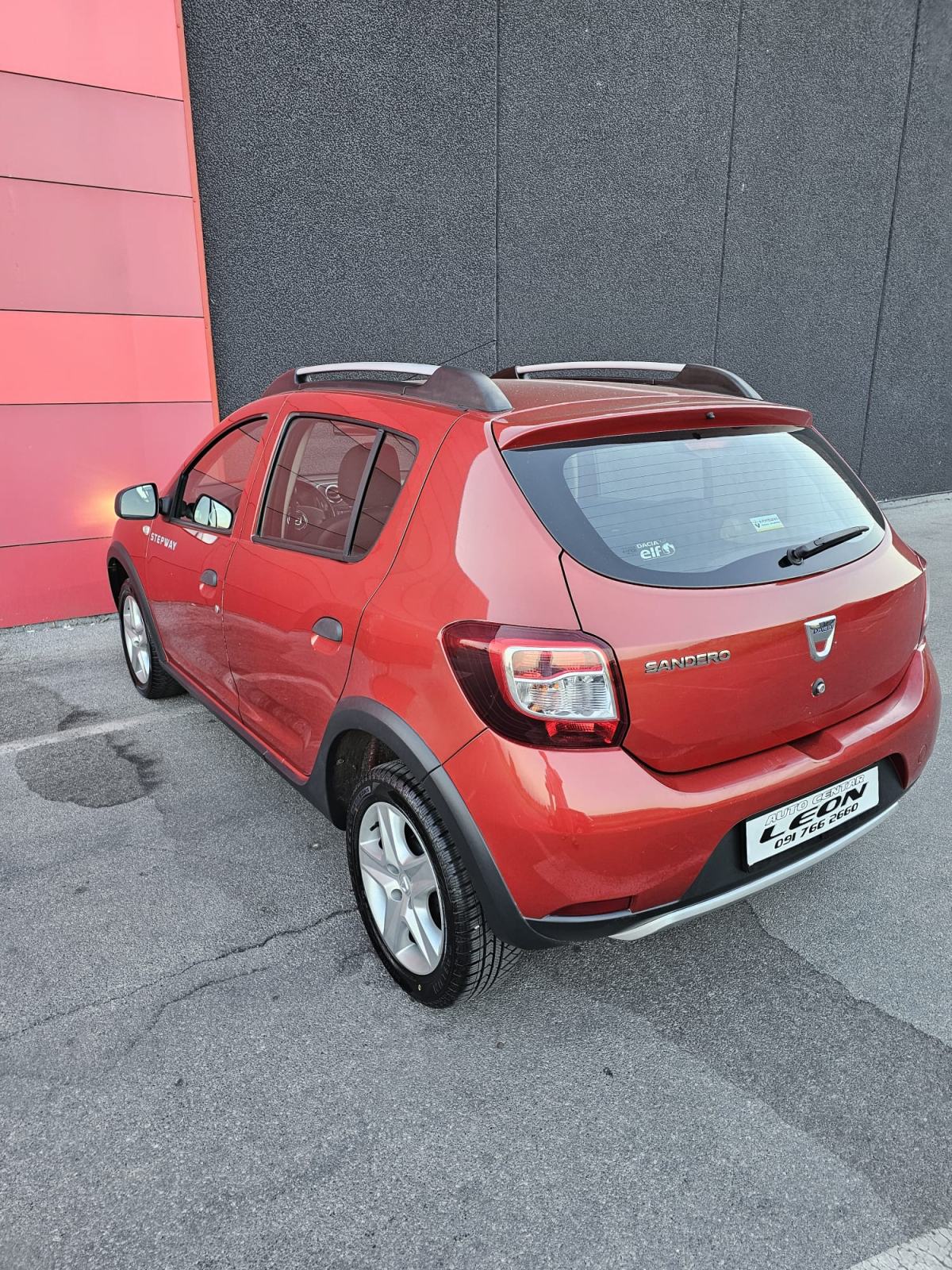 Dacia Sandero 1,5 dCi 90 S&S ,2016 g. 167000 km, fotografija 5