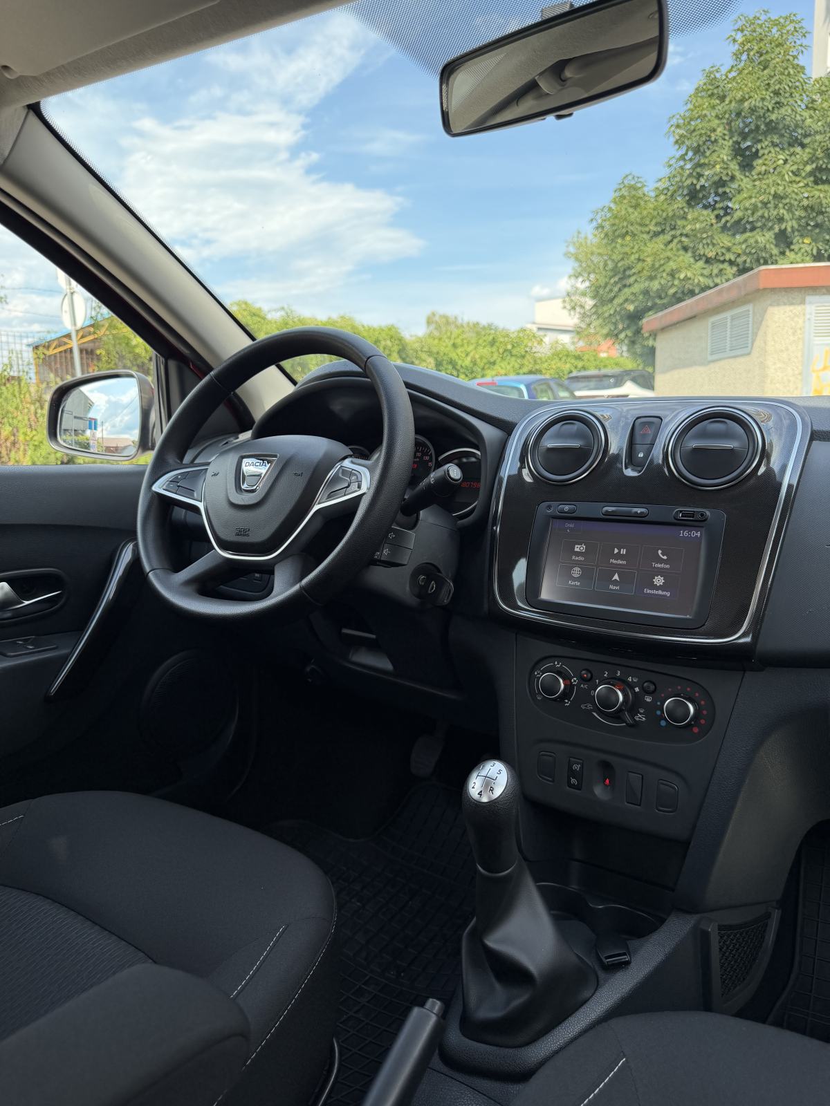 Dacia Sandero 1,5 dCi 90 *66KW*NAVI*SVI SERVISI DACIA*V.+M. SERVIS*, fotografija 9