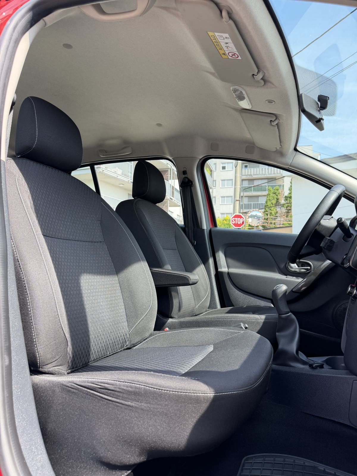 Dacia Sandero 1,5 dCi 90 *66KW*NAVI*SVI SERVISI DACIA*V.+M. SERVIS*, fotografija 8