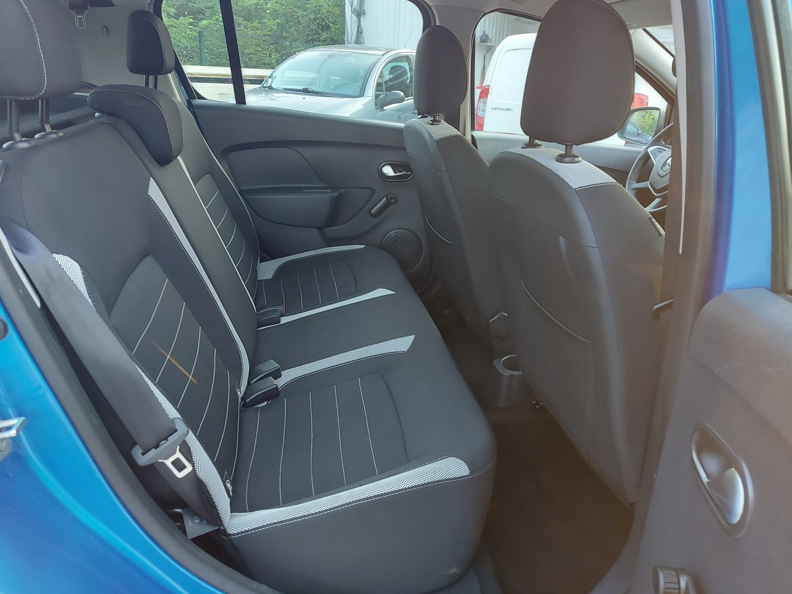 Dacia Sandero 1,5 dCi 90. Izvrsno stanje!!!, fotografija 16