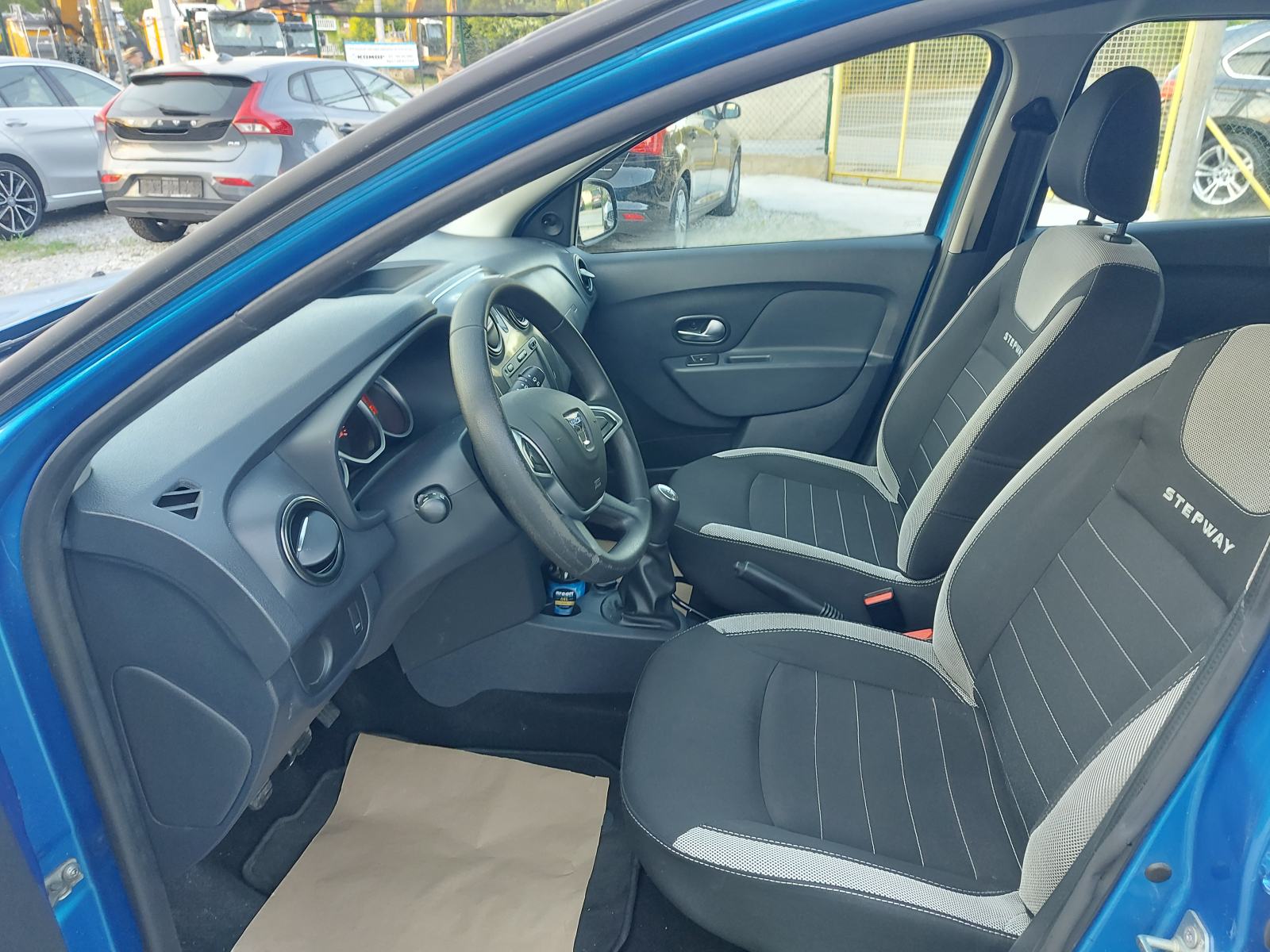 Dacia Sandero 1,5 dCi 90. Izvrsno stanje!!!, fotografija 11