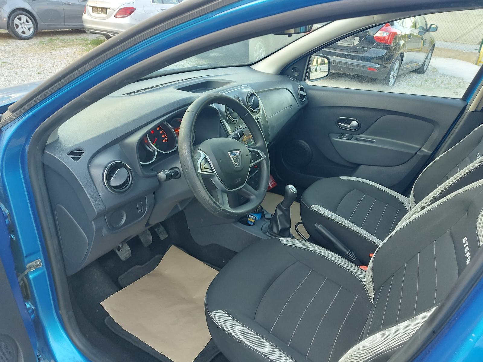 Dacia Sandero 1,5 dCi 90. Izvrsno stanje!!!, fotografija 12