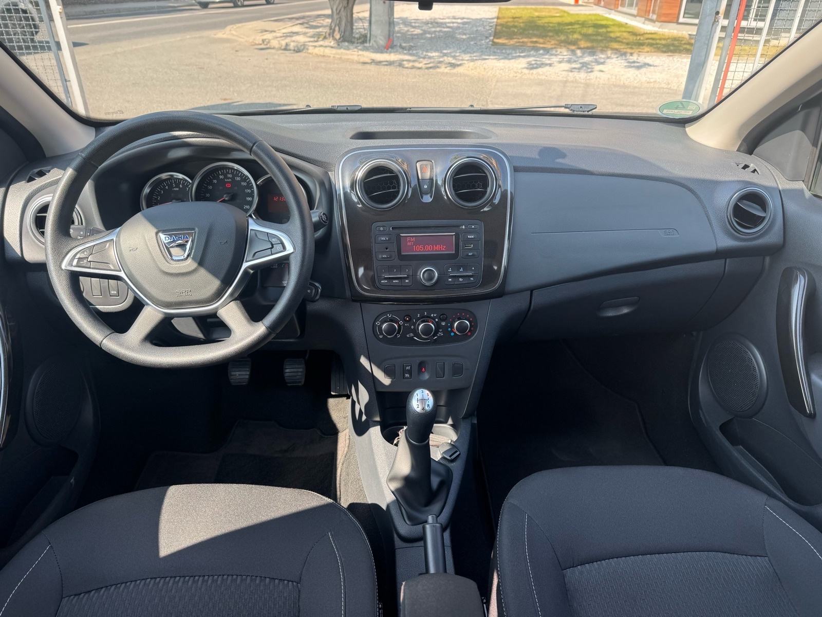 Dacia Sandero 1,5 dCi 90 **ODLICNO STANJE**, fotografija 7