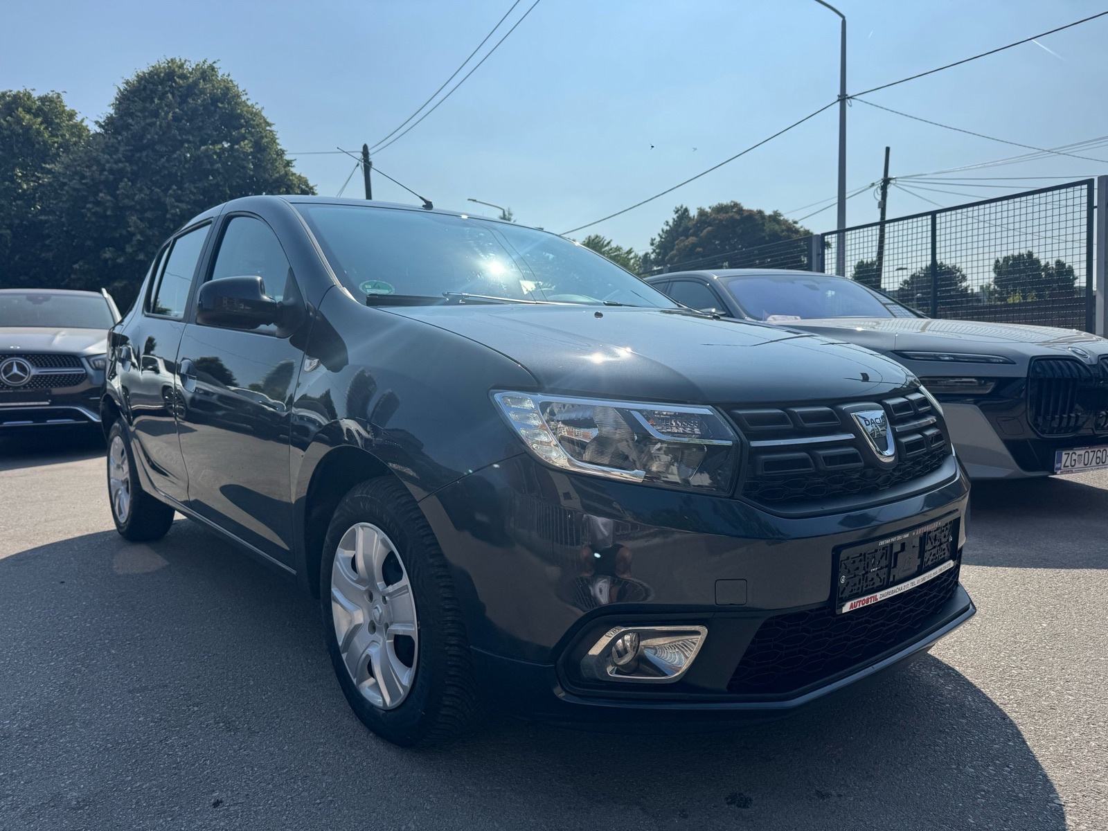 Dacia Sandero 1,5 dCi 90 **ODLICNO STANJE**, fotografija 2