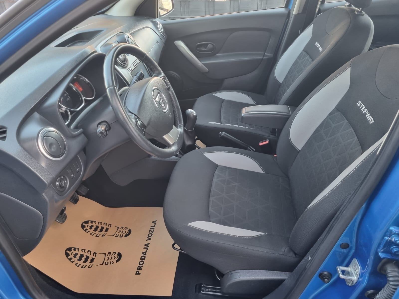 Dacia Sandero 1,5 dCi 2015.g. *PDC - TEMPOMAT - 12 MJ JAMSTVO*, fotografija 13