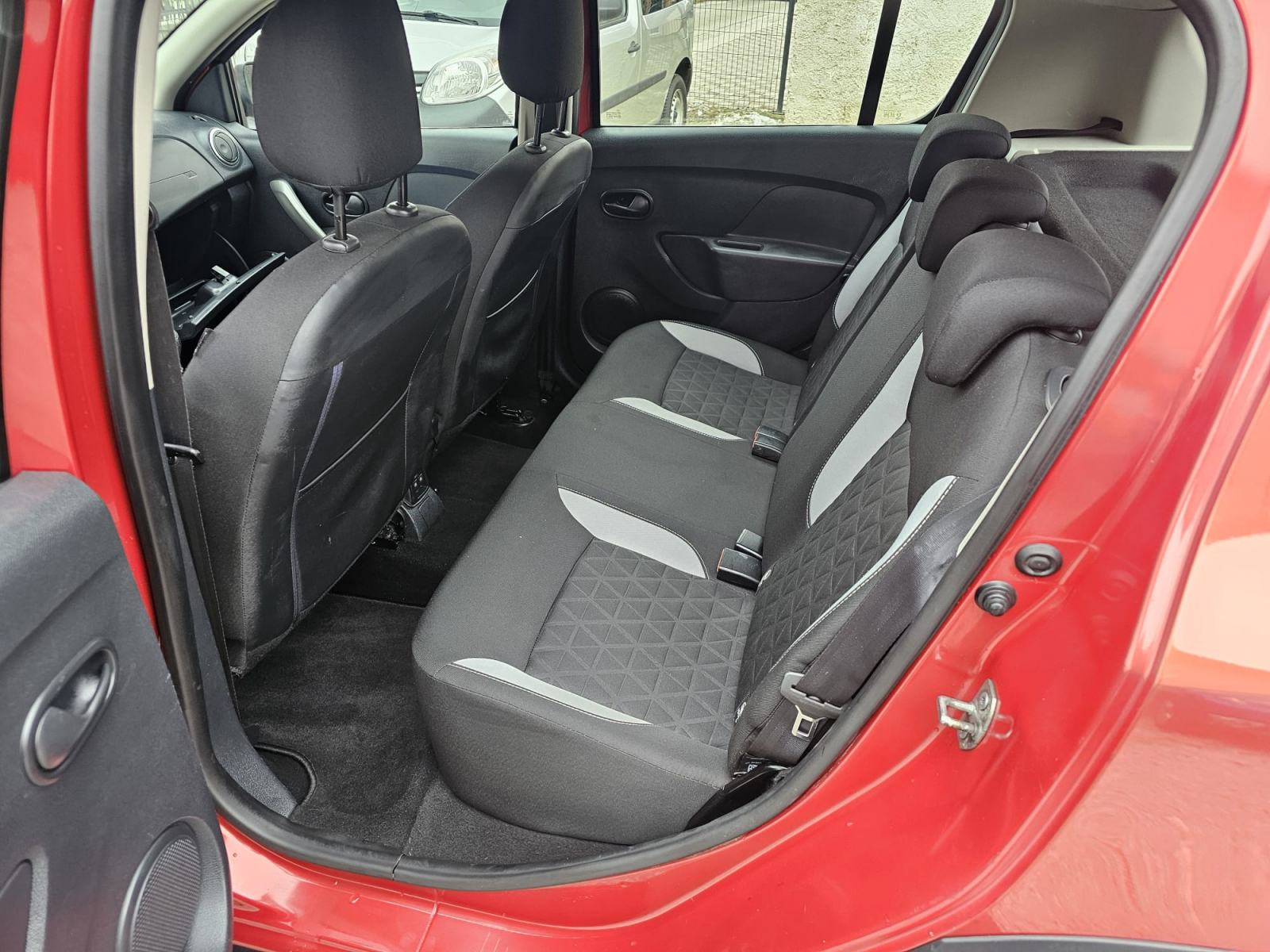 Dacia Sandero 1,5 dCi 90 STEPWAY TOP STANJE AKCIJA 6500, fotografija 10