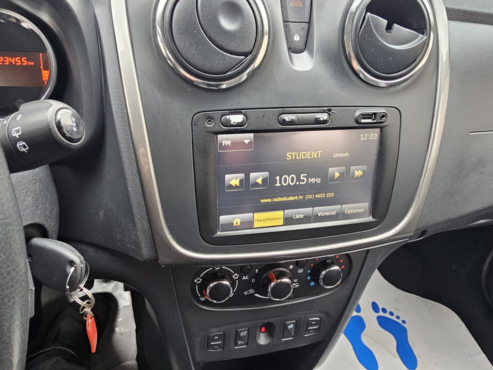 Dacia Sandero 1,5 dCi 90 STEPWAY TOP STANJE AKCIJA 6500, fotografija 15
