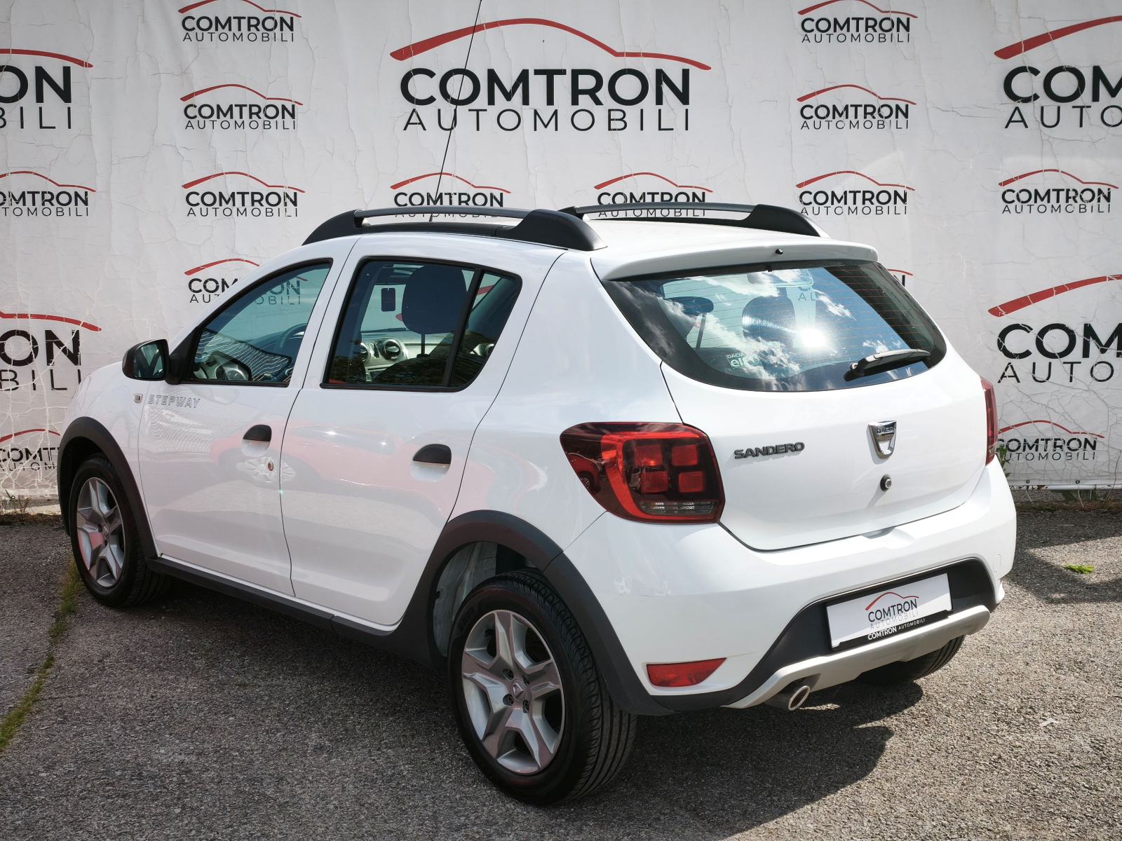 Dacia Sandero 1,5 dci 95ks**GARANCIJA**NIJE UVOZ**KLIMA**, fotografija 6