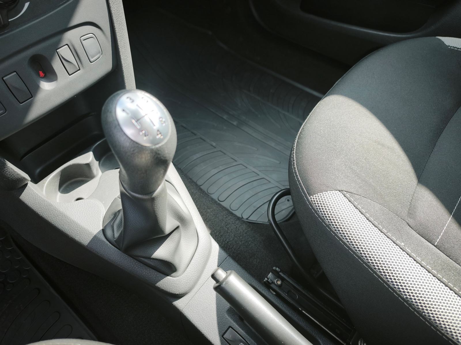 Dacia Sandero 1,5 dci 95ks**GARANCIJA**NIJE UVOZ**KLIMA**, fotografija 18