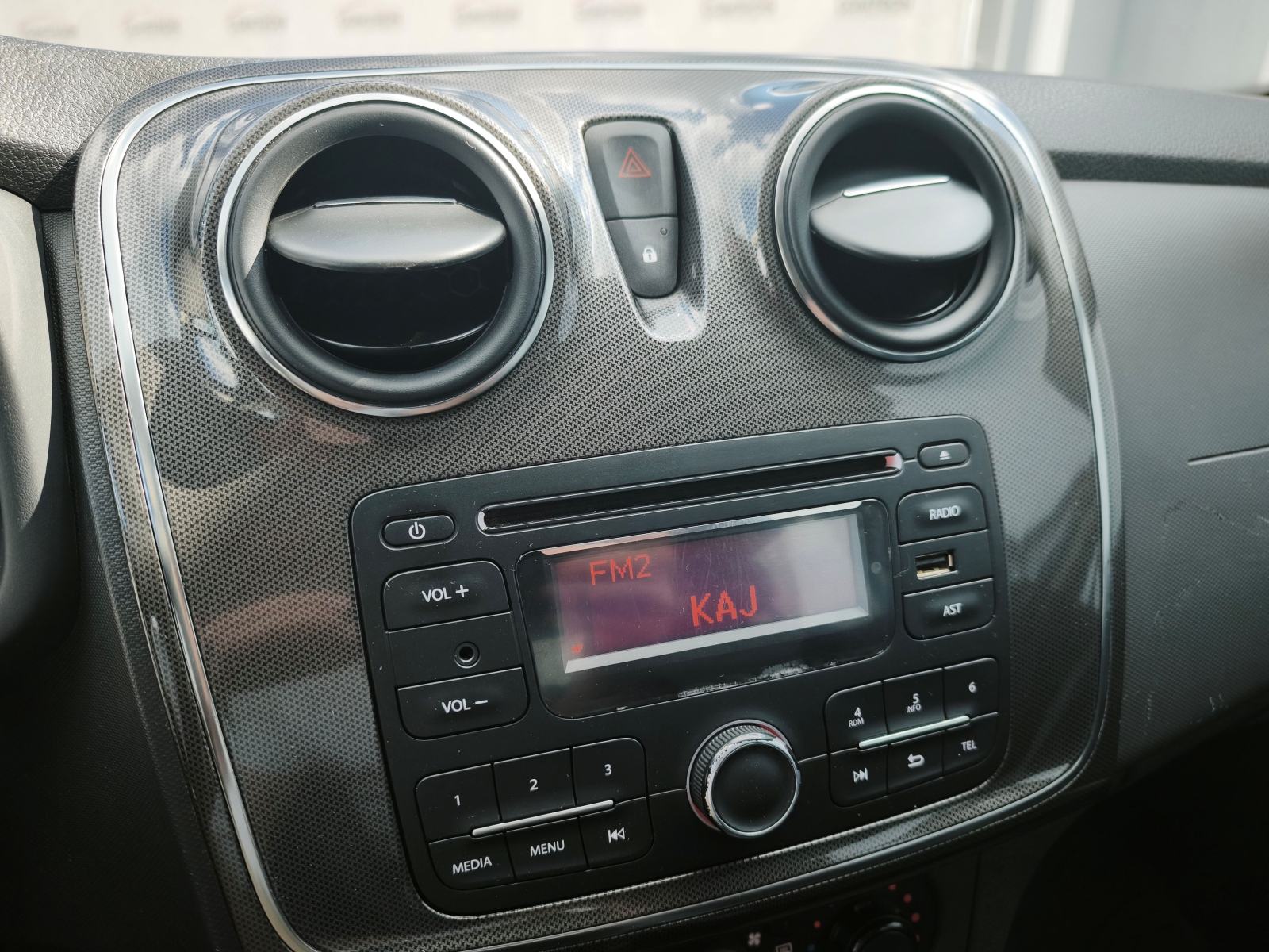 Dacia Sandero 1,5 dci 95ks**GARANCIJA**NIJE UVOZ**KLIMA**, fotografija 20