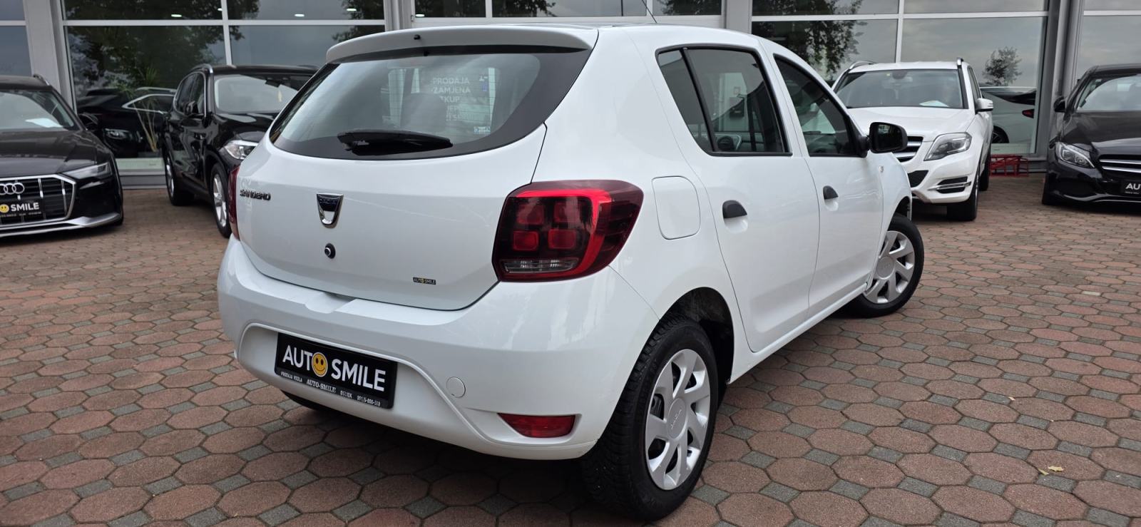 Dacia Sandero 1.5 DCI, HR AUTO, KLIMA, SERVISNA, U PDV-u, REG. DO 4/27, fotografija 6