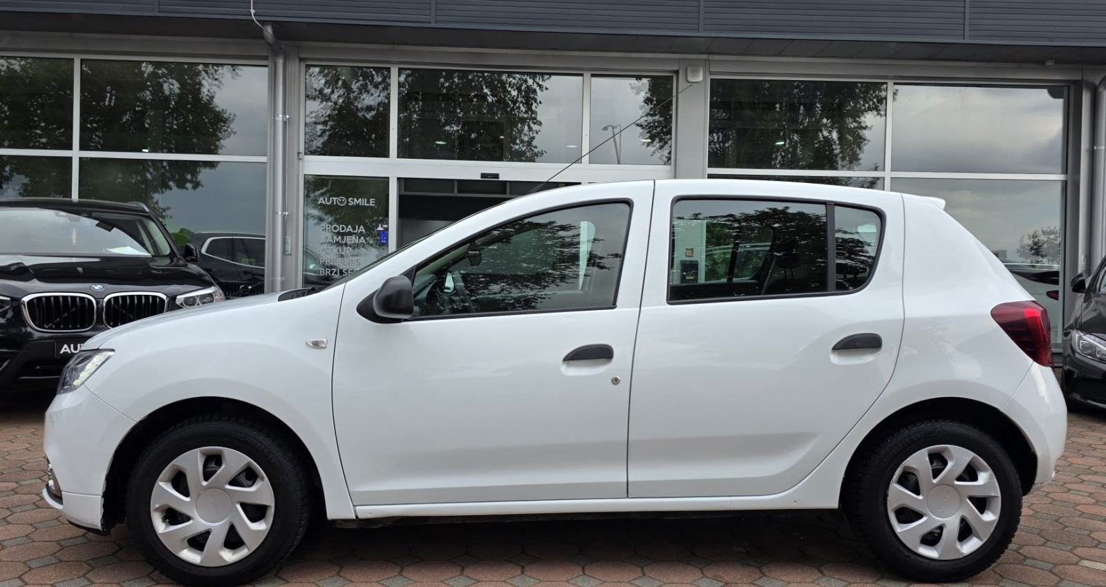 Dacia Sandero 1.5 DCI, HR AUTO, KLIMA, SERVISNA, U PDV-u, REG. DO 4/27, fotografija 2