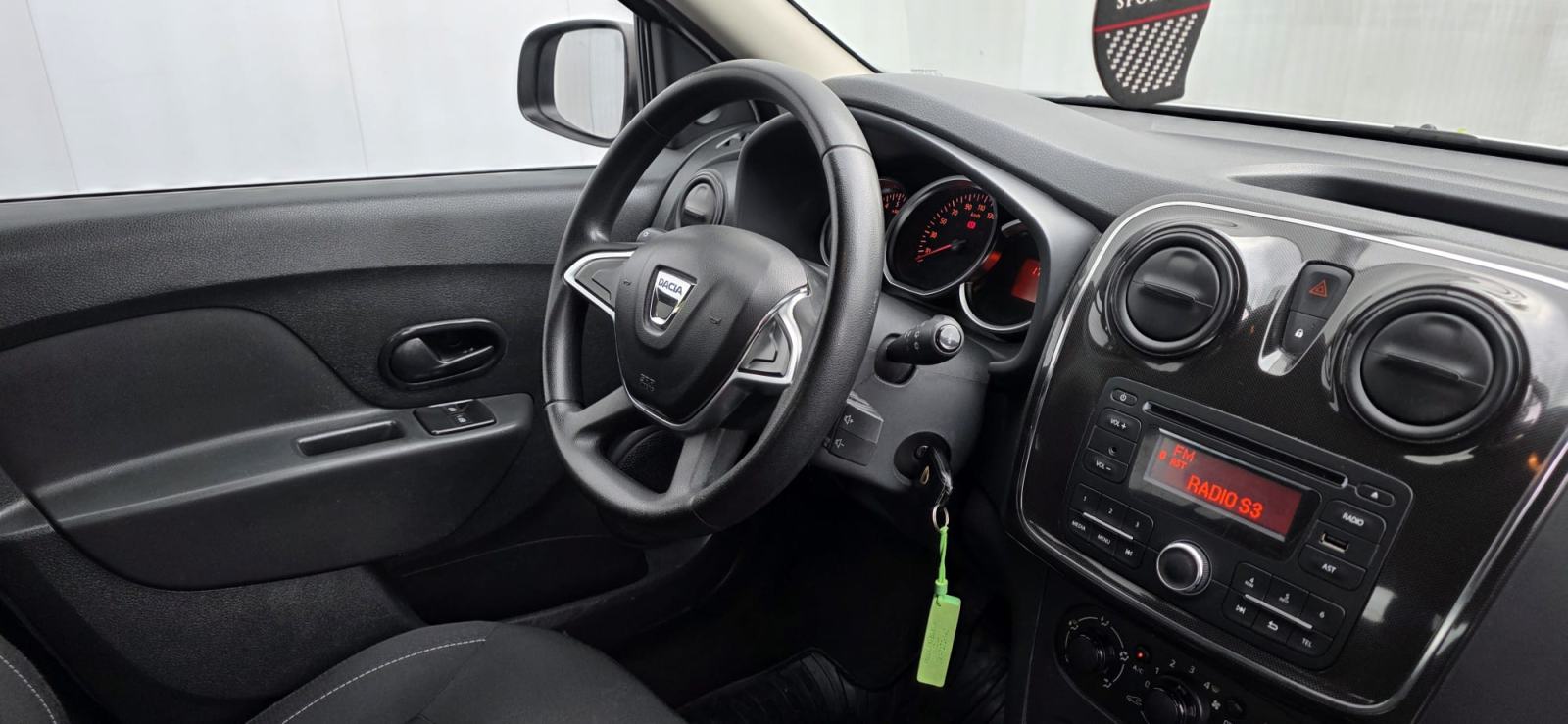 Dacia Sandero 1.5 DCI, HR AUTO, KLIMA, SERVISNA, U PDV-u, REG. DO 4/27, fotografija 18