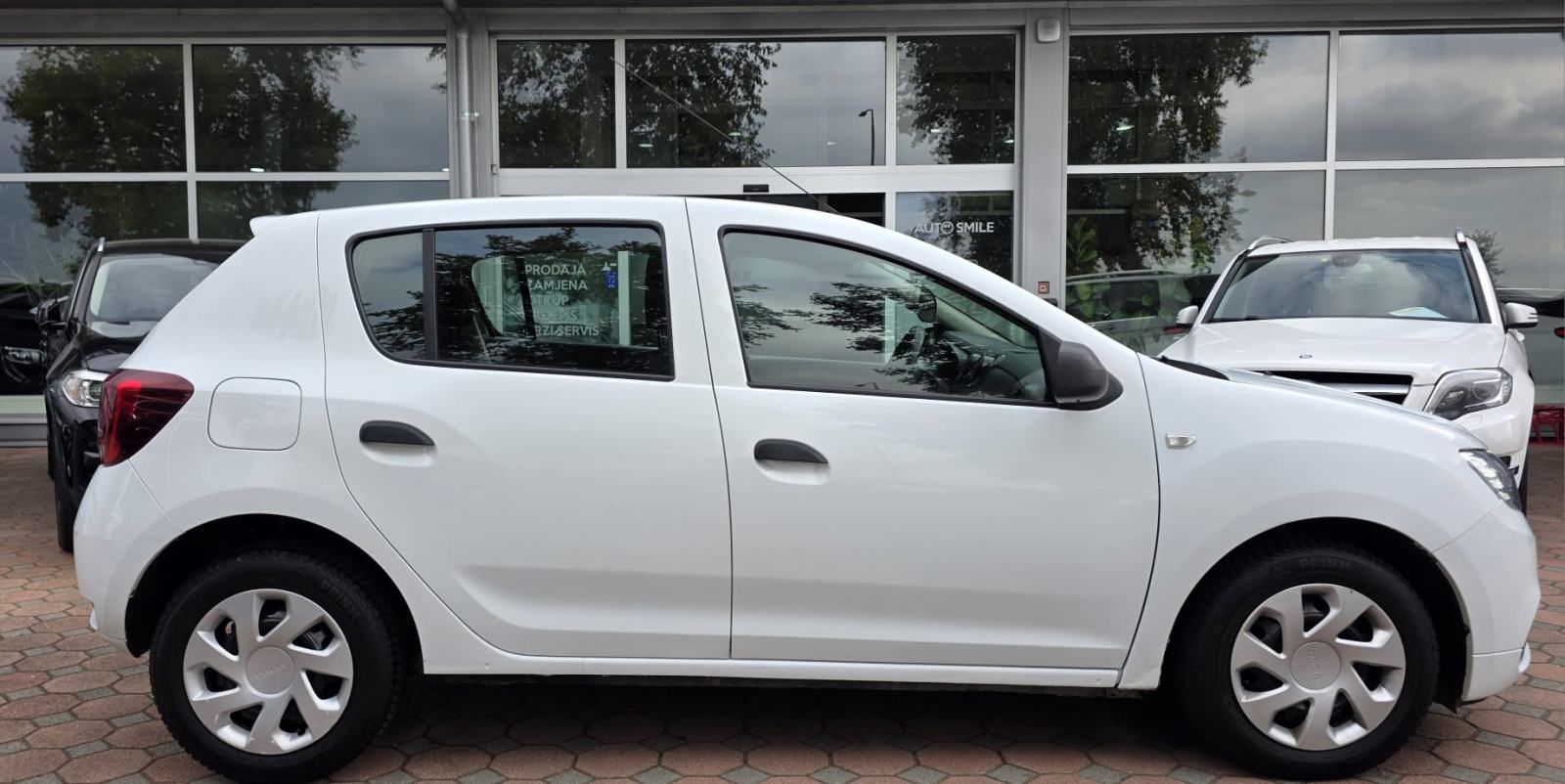 Dacia Sandero 1.5 DCI, HR AUTO, KLIMA, SERVISNA, U PDV-u, REG. DO 4/27, fotografija 5