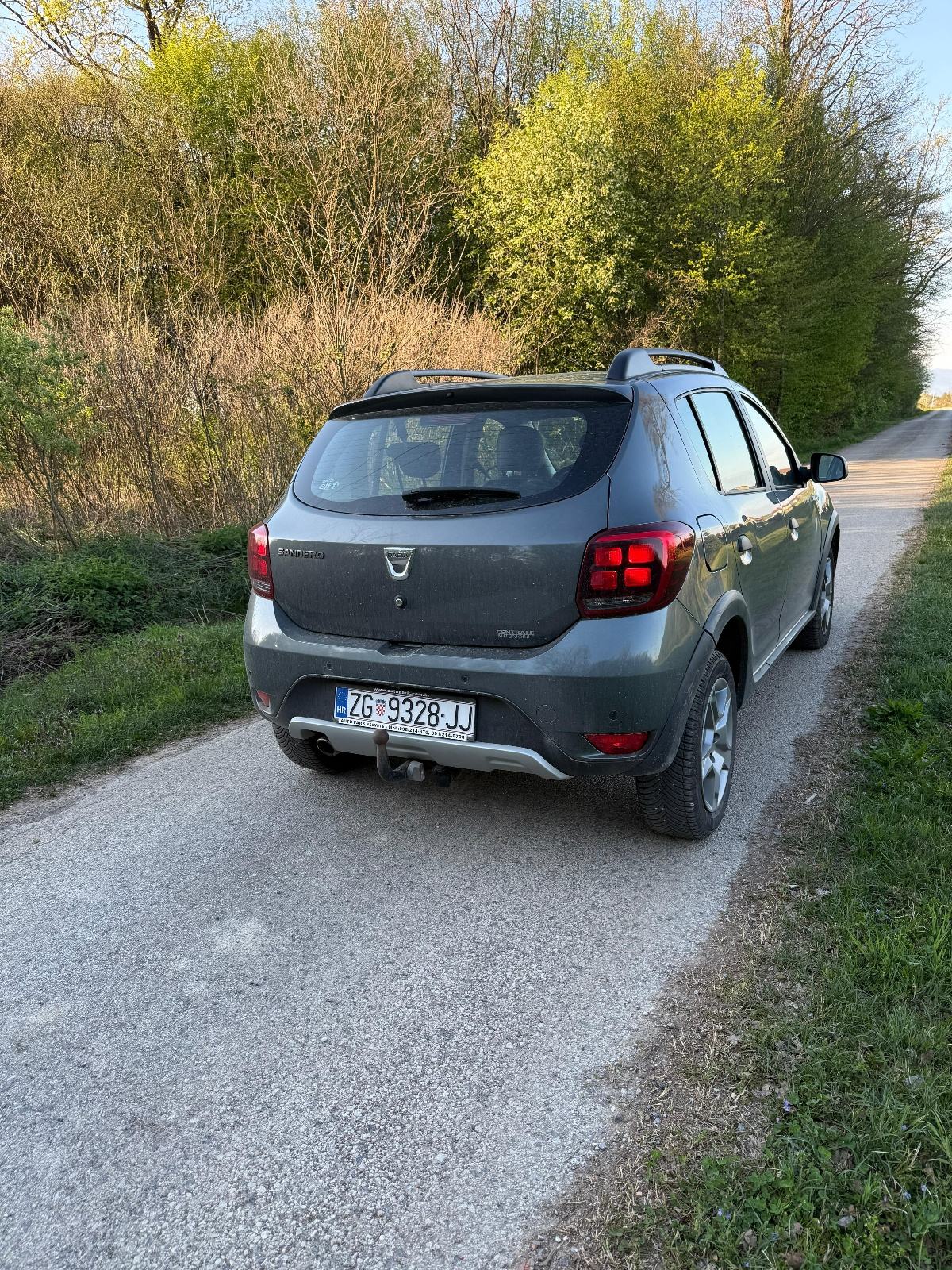 Dacia Sandero 1,5 dCi, fotografija 4