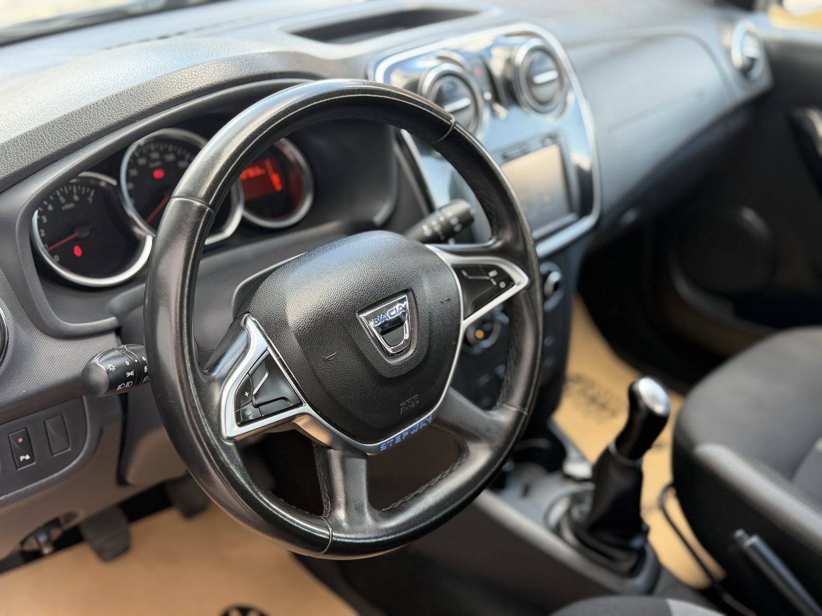 Dacia Sandero 1,5 dCi STEPWAY 2019.g.*KAMERA-NAVI-12 MJ JAMSTVO*, fotografija 18