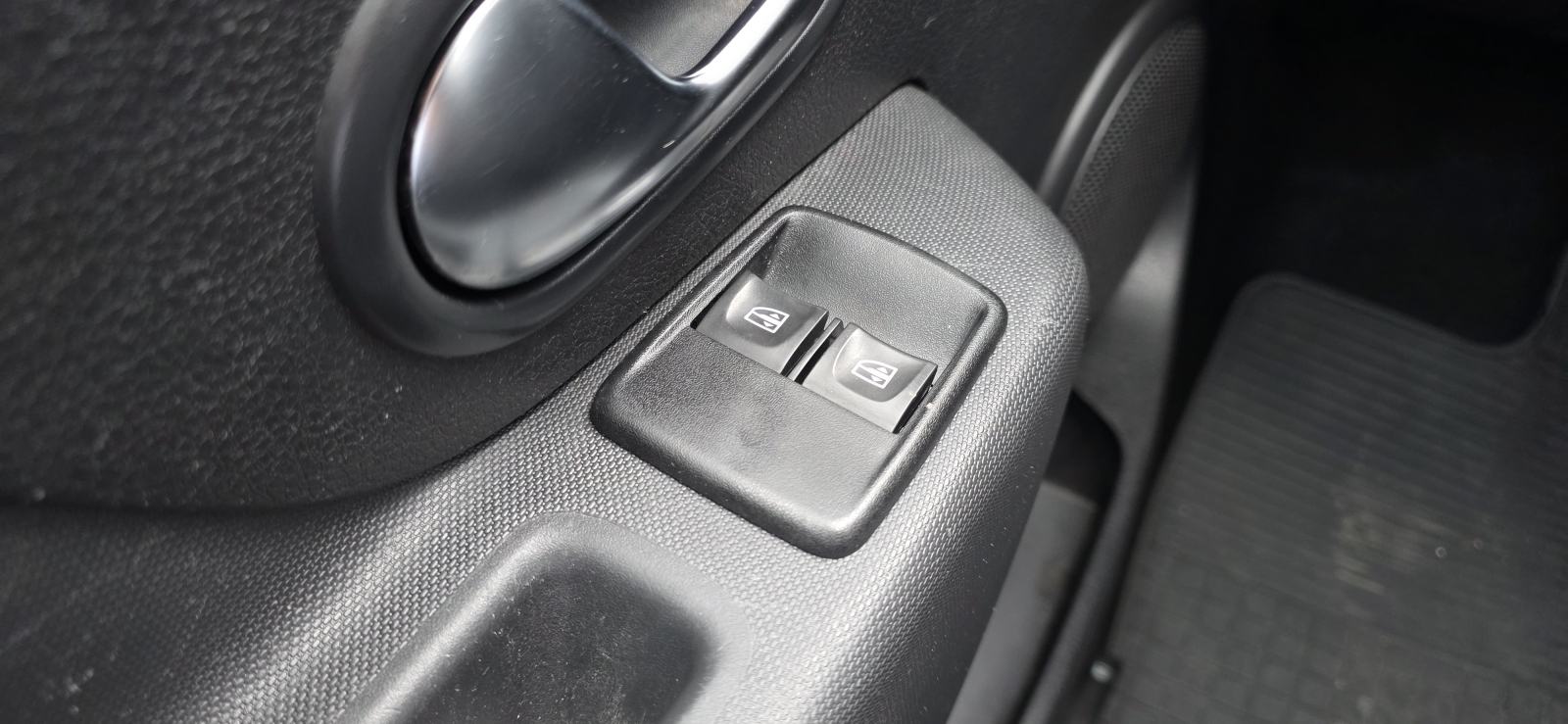 Dacia Sandero STEPWAY, 1,5DCI, LED, KLIMA, U PDV-u, REG. 09/2026.., fotografija 10