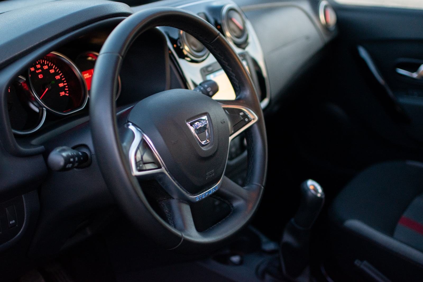 Dacia Sandero MAX OPREMA TECHROAD SAMO 70000 KM, fotografija 9