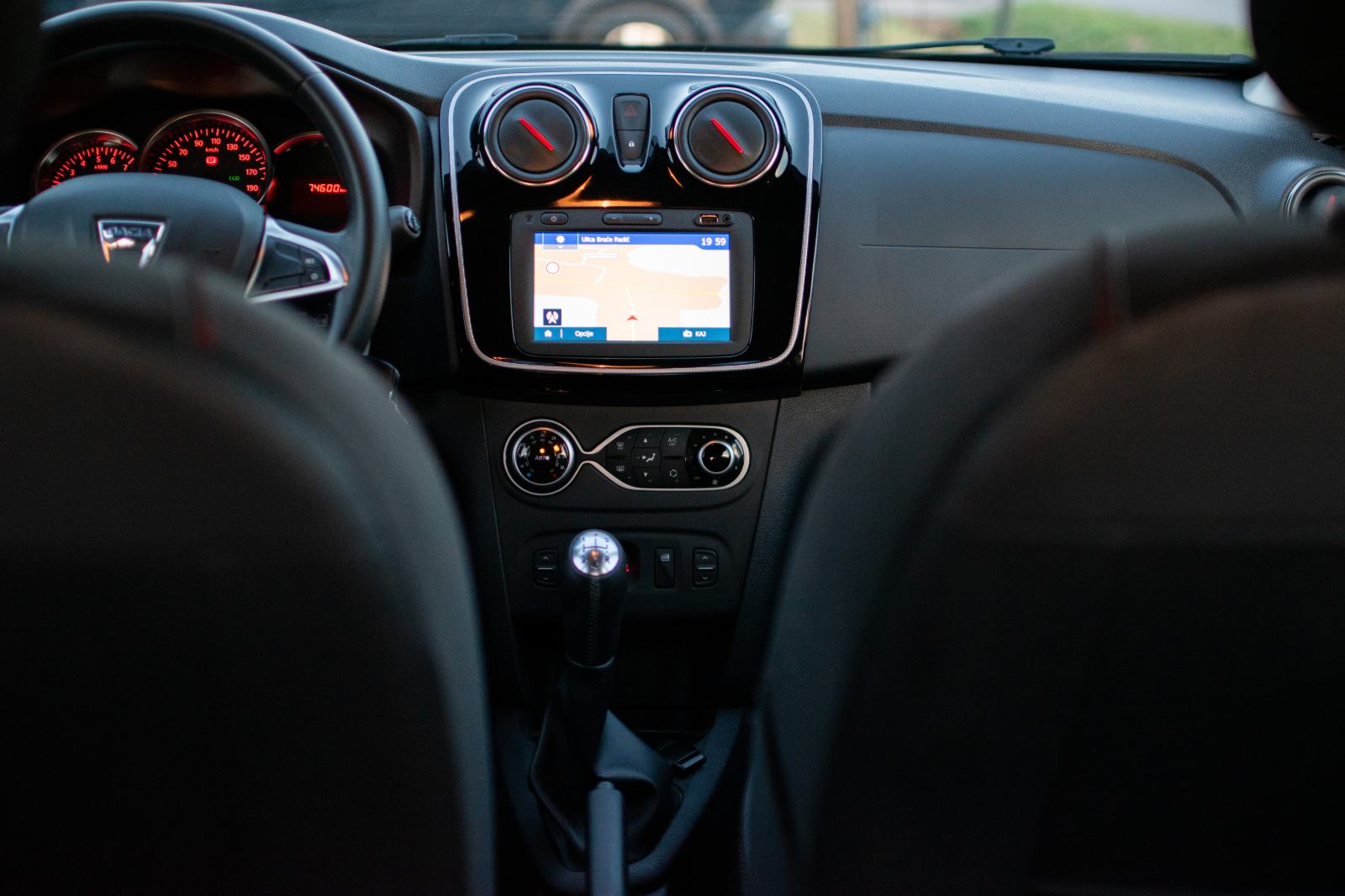 Dacia Sandero MAX OPREMA TECHROAD SAMO 70000 KM, fotografija 10
