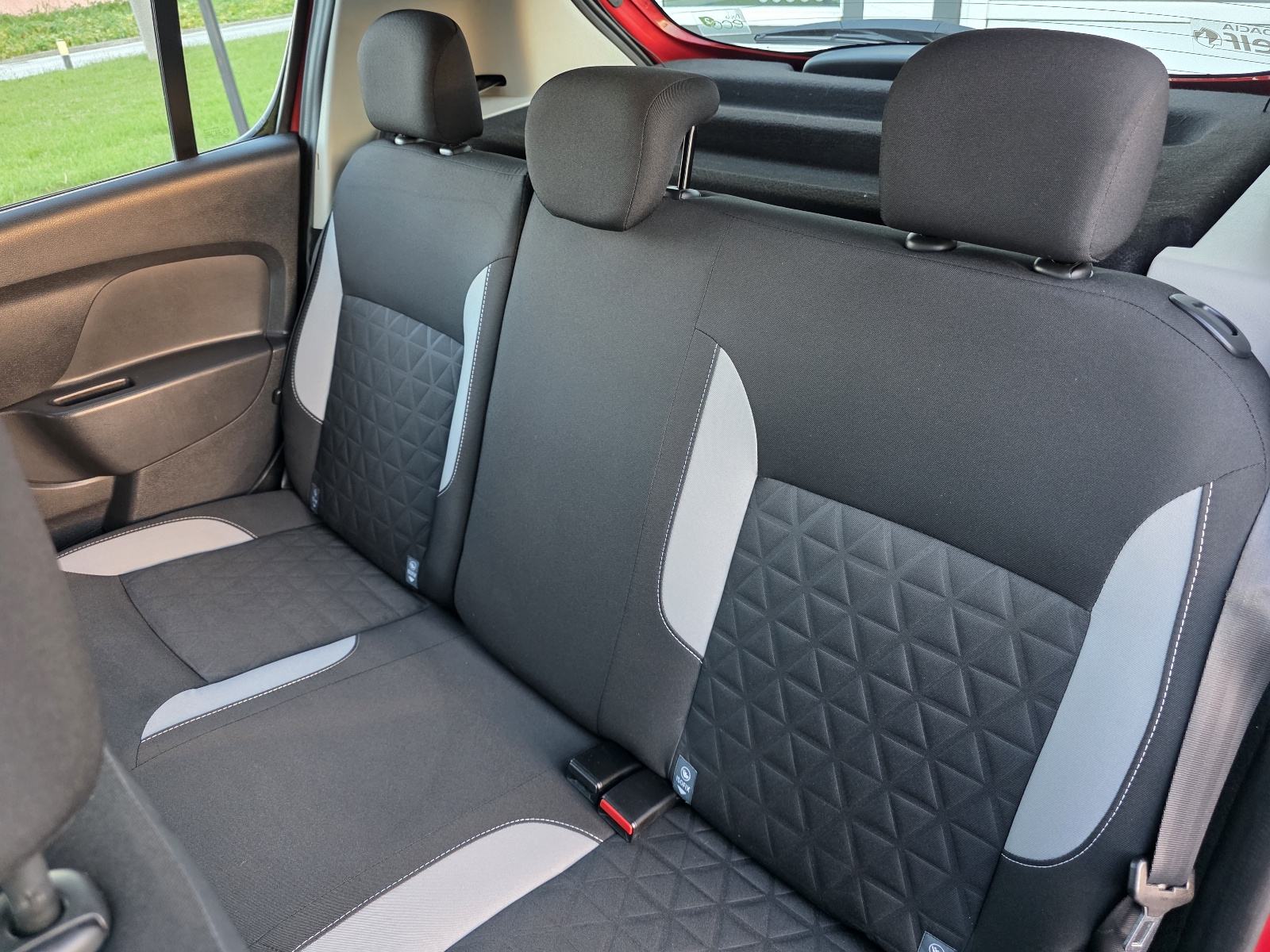 Dacia Sandero STEPWAY 0,9 TCe, 66kw, 98.000km, MOG.BRZIH KREDITA, fotografija 17