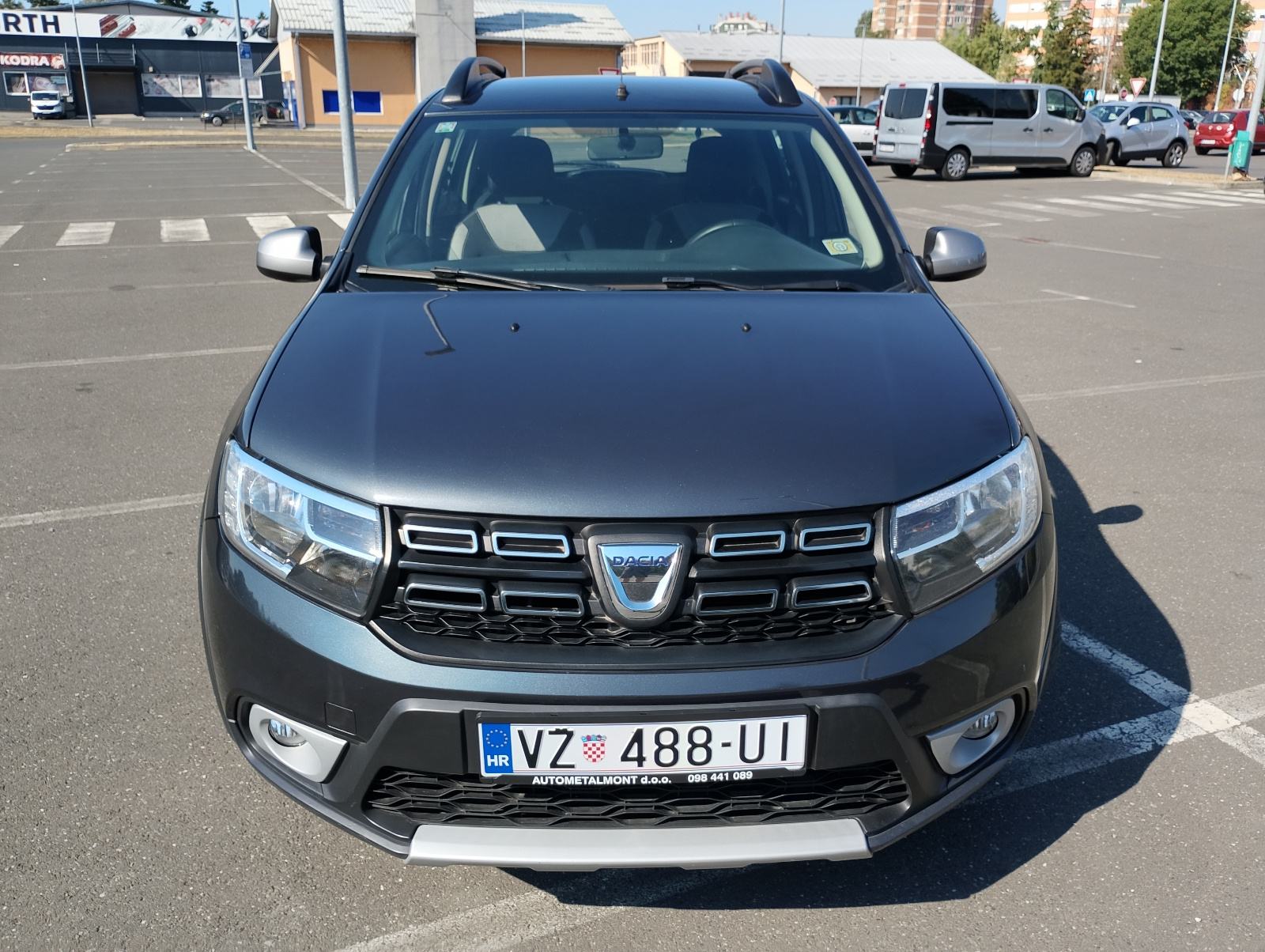 Dacia Sandero Stepway 0,9 TCe 90, samo 49000 km!, fotografija 3