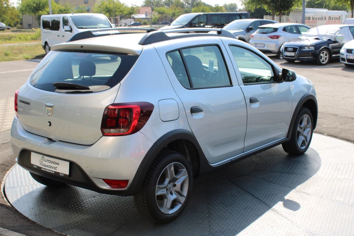Dacia Sandero Stepway 1,0 SCe 75, fotografija 3