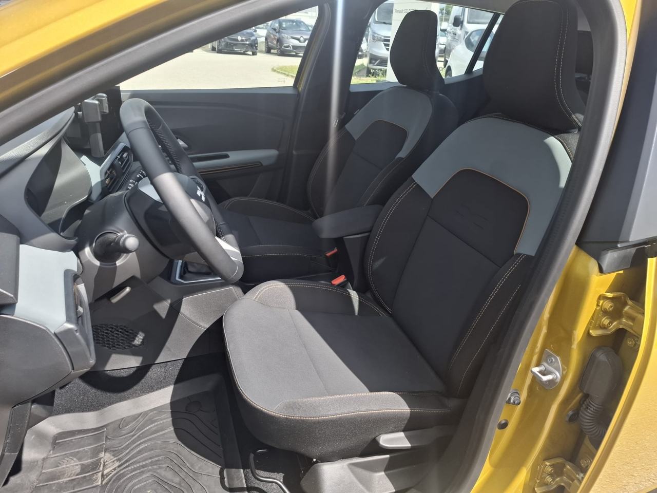 Dacia Sandero Stepway 1,0 TCe 110 Extreme, fotografija 7