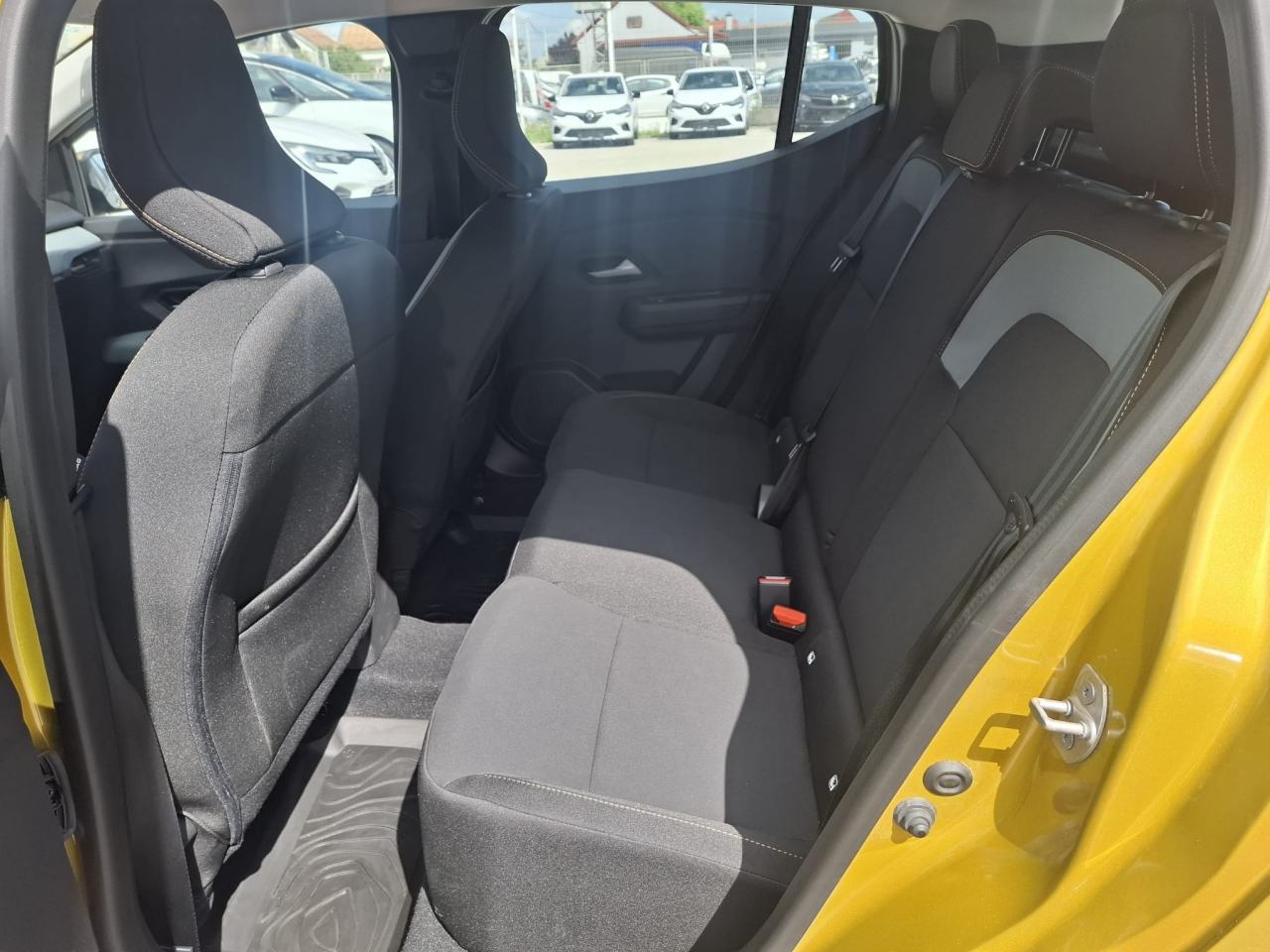 Dacia Sandero Stepway 1,0 TCe 110 Extreme, fotografija 8