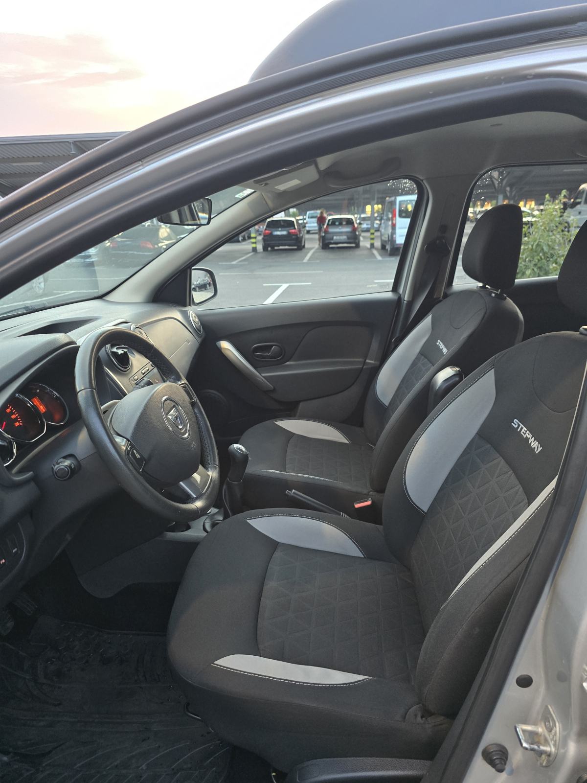DACIA SANDERO STEPWAY 1.5 DCi * 2016.GOD. * 148 000 KM * EURO 6 *, fotografija 12