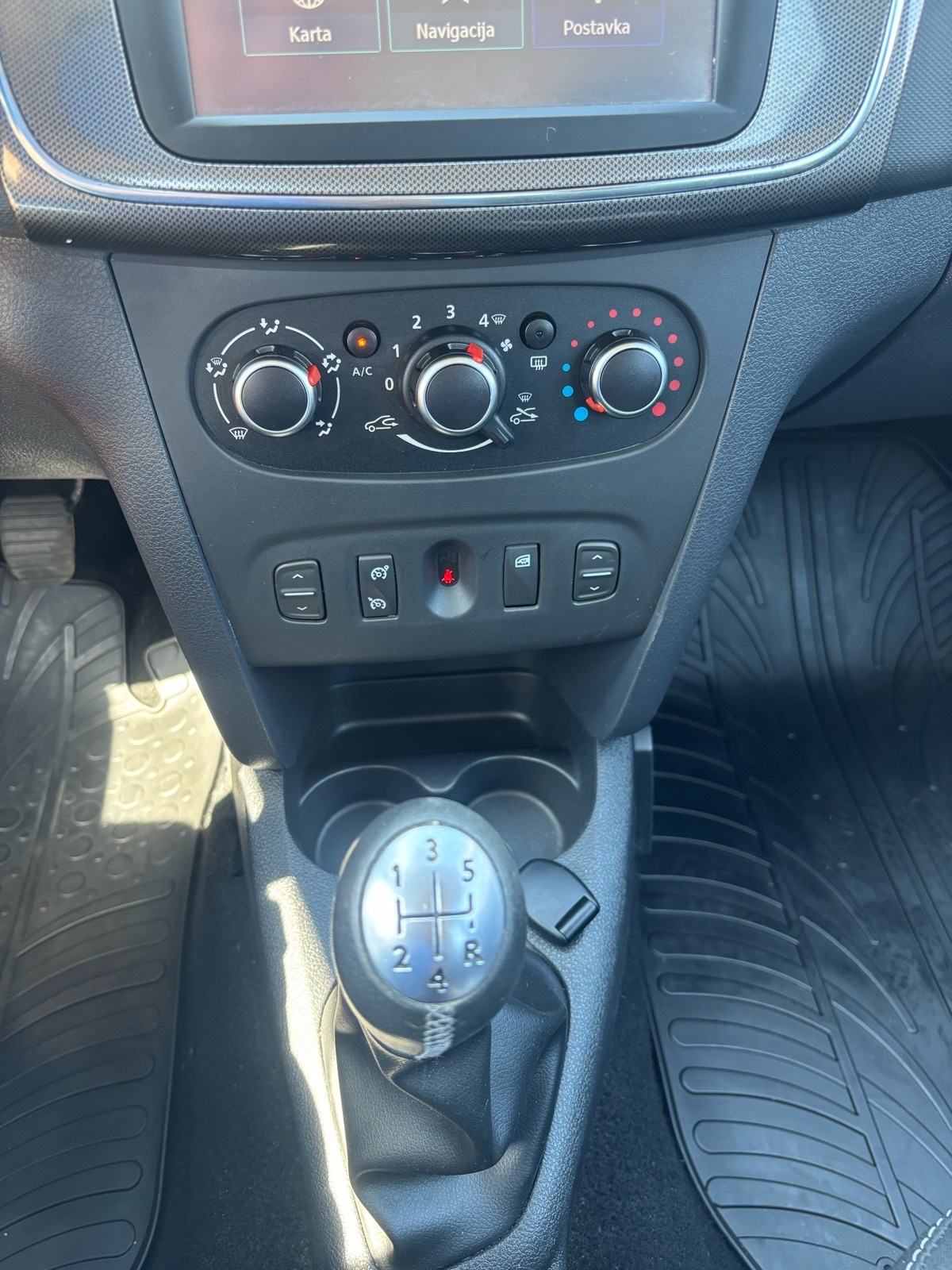 Dacia Sandero Stepway 1,5 dCi; 90 KS; Navigacija; Tempomat.., fotografija 15