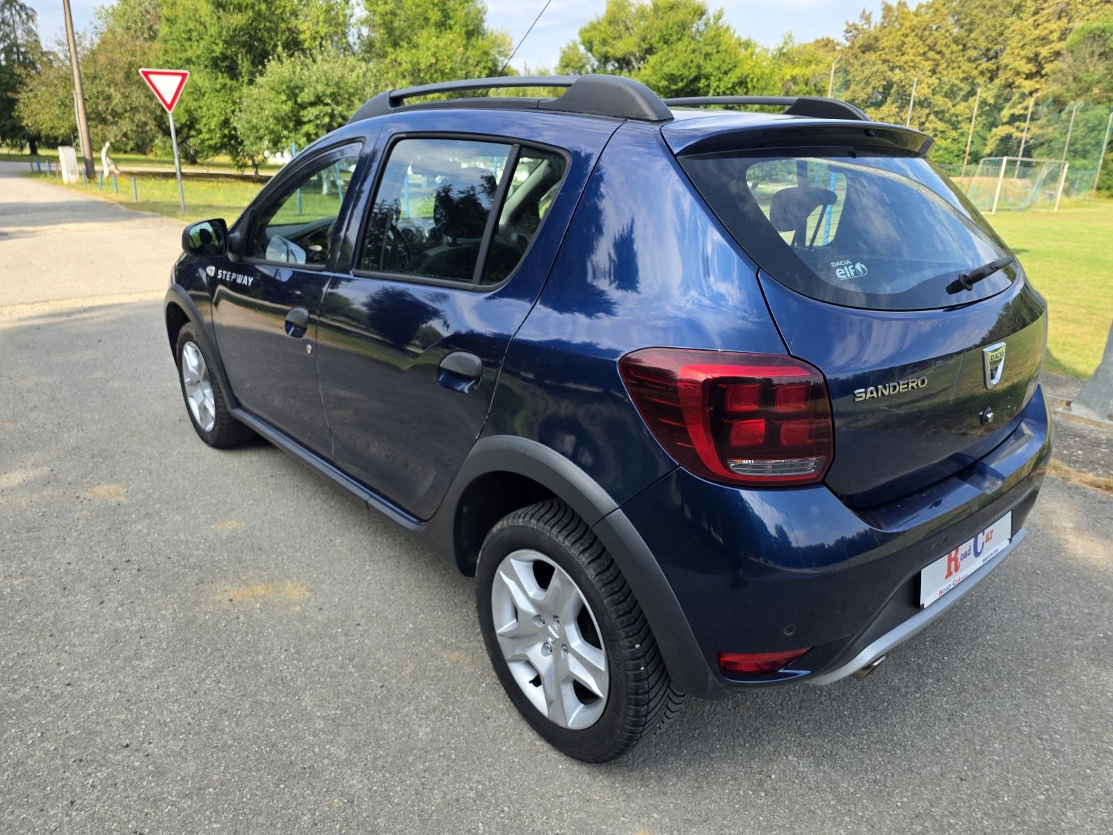 Dacia Sandero Stepway 1,5 dCi 90,navi,pdc,jamstvo, fotografija 5