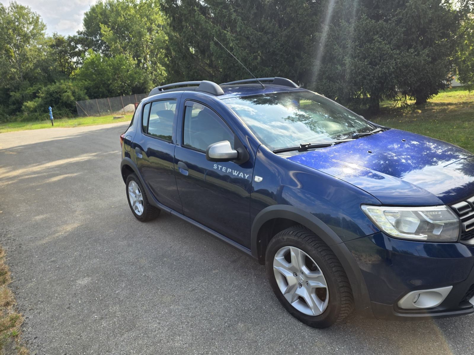 Dacia Sandero Stepway 1,5 dCi 90,navi,pdc,jamstvo, fotografija 3