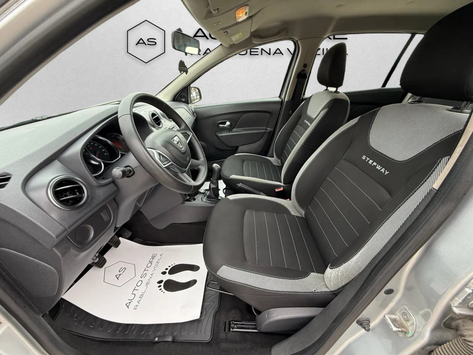Dacia Sandero Stepway 1.5 dCi | JAMSTVO 12/24 | KLIMA, fotografija 10