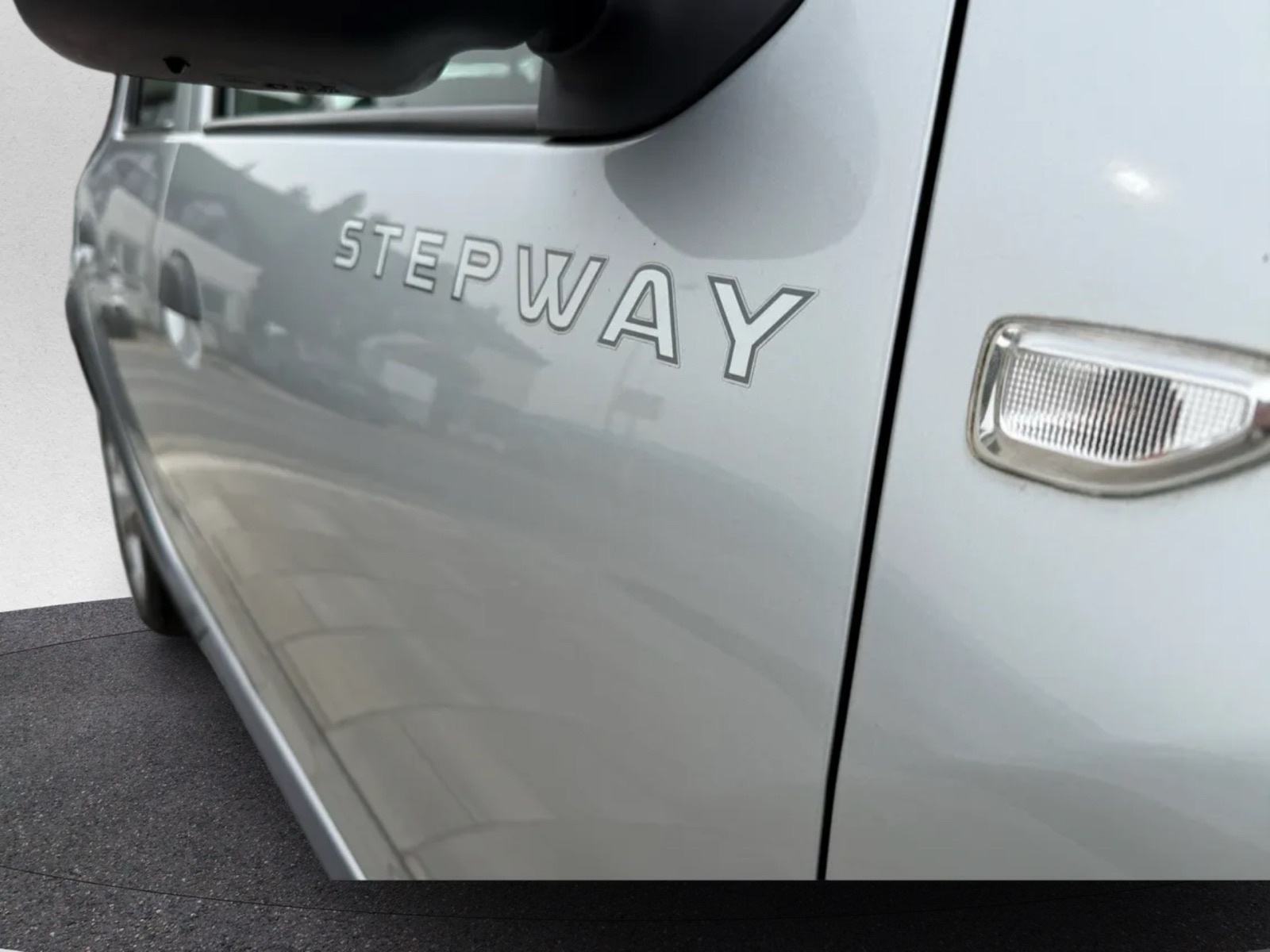 Dacia Sandero Stepway 1.5 dCi | JAMSTVO 12/24 | KLIMA, fotografija 19