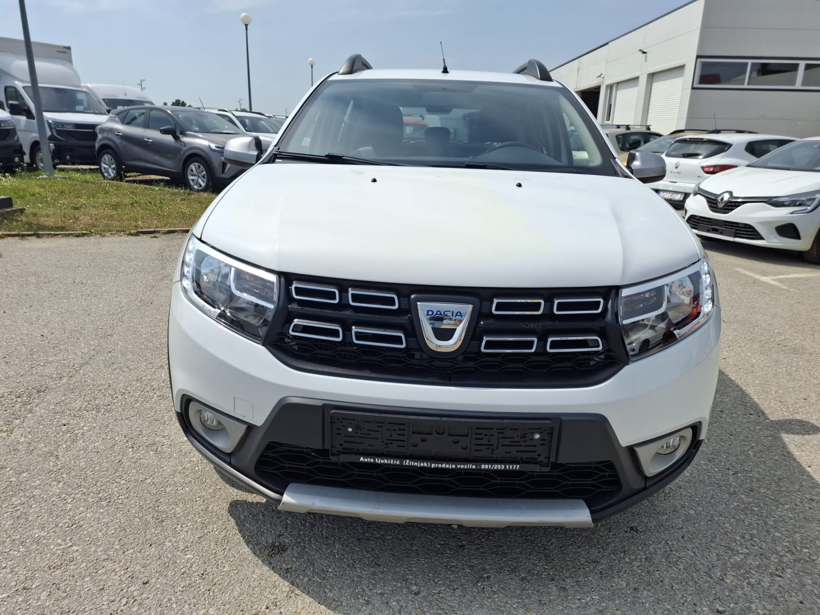 Dacia Sandero Stepway 1,5 dCi, fotografija 6
