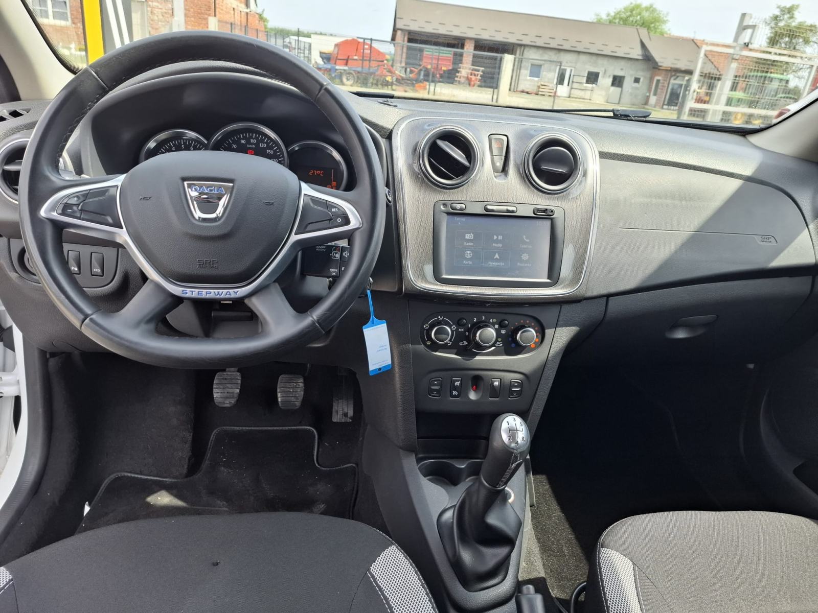 Dacia Sandero Stepway 1,5 dCi, fotografija 13