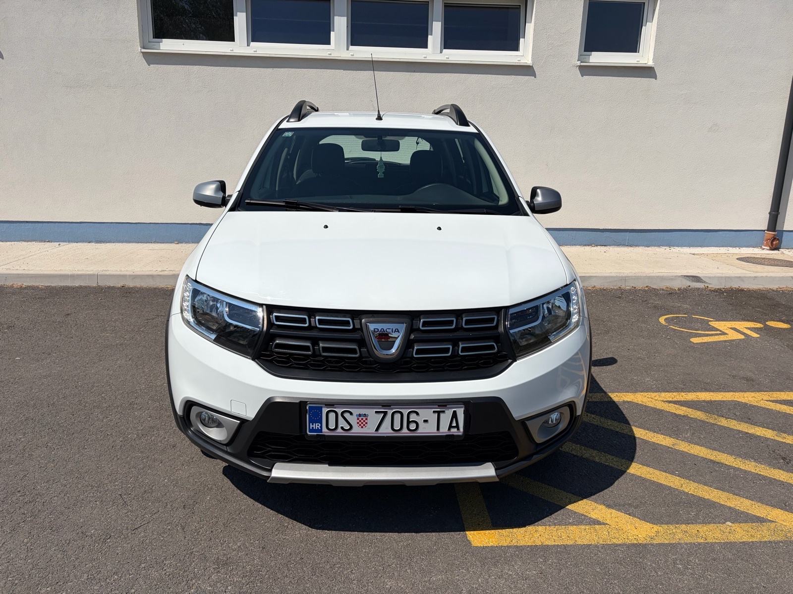 Dacia Sandero Stepway Tce90, Navi, PDC, Tempomat, Reg. 08.2027., fotografija 2