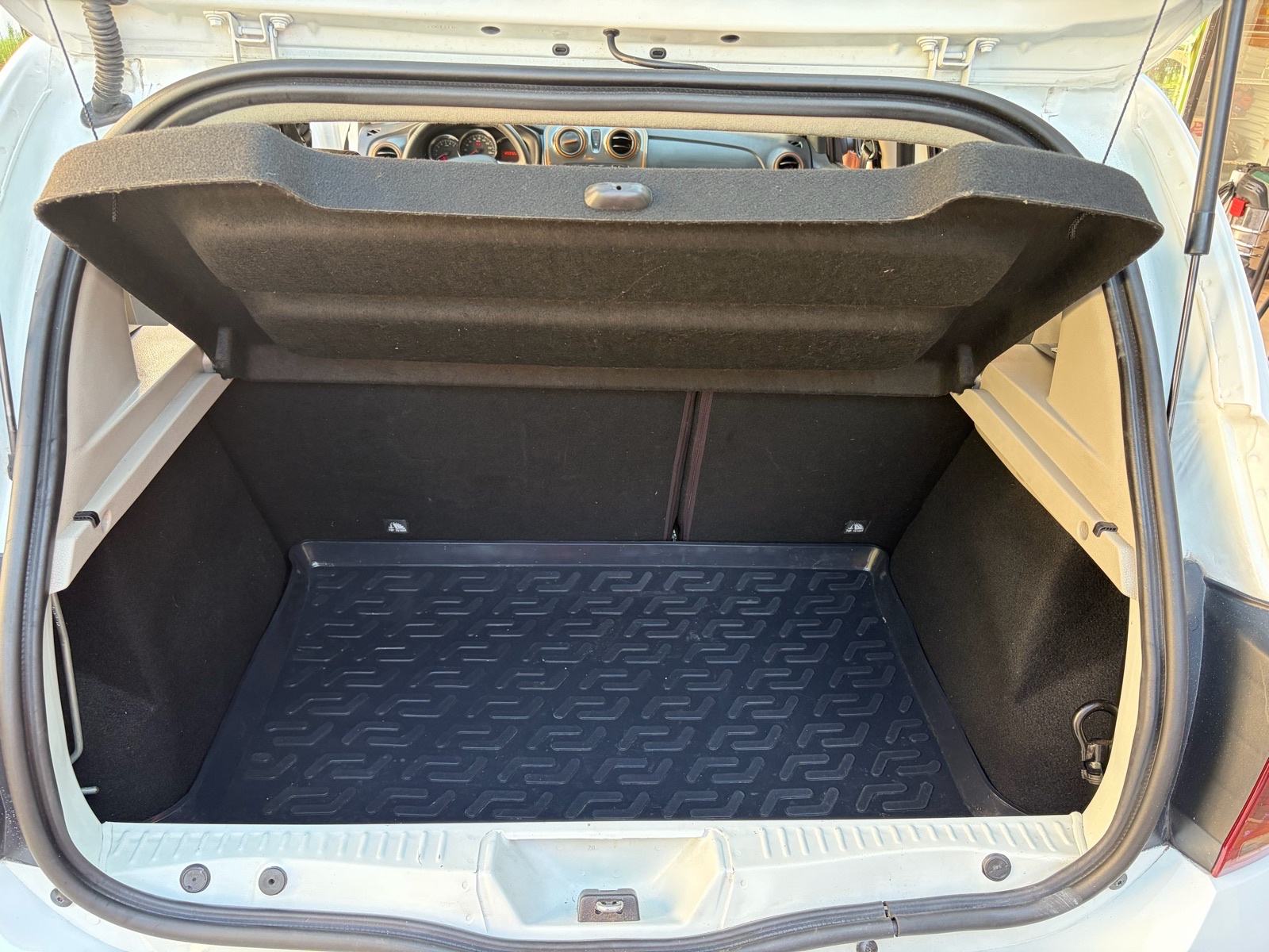 Dacia Sandero Stepway Tce90, Navi, PDC, Tempomat, Reg. 08.2027., fotografija 17