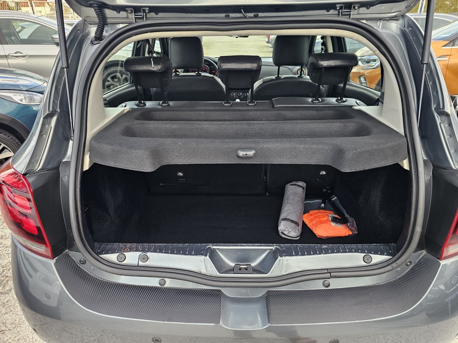 Dacia Sandero TCe 90 "STEPWAY"-NAVI-KAMERA-FULL-SERVISNA-GARANCIJA, fotografija 16