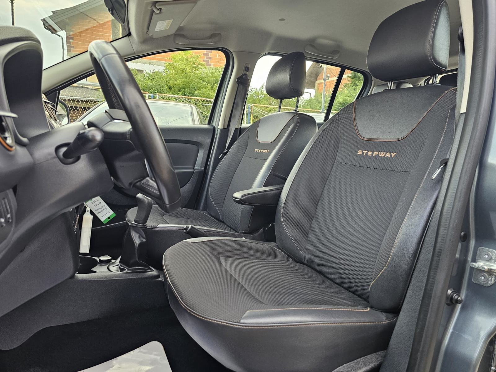 Dacia Sandero TCe 90 "STEPWAY"-NAVI-KAMERA-FULL-SERVISNA-GARANCIJA, fotografija 10
