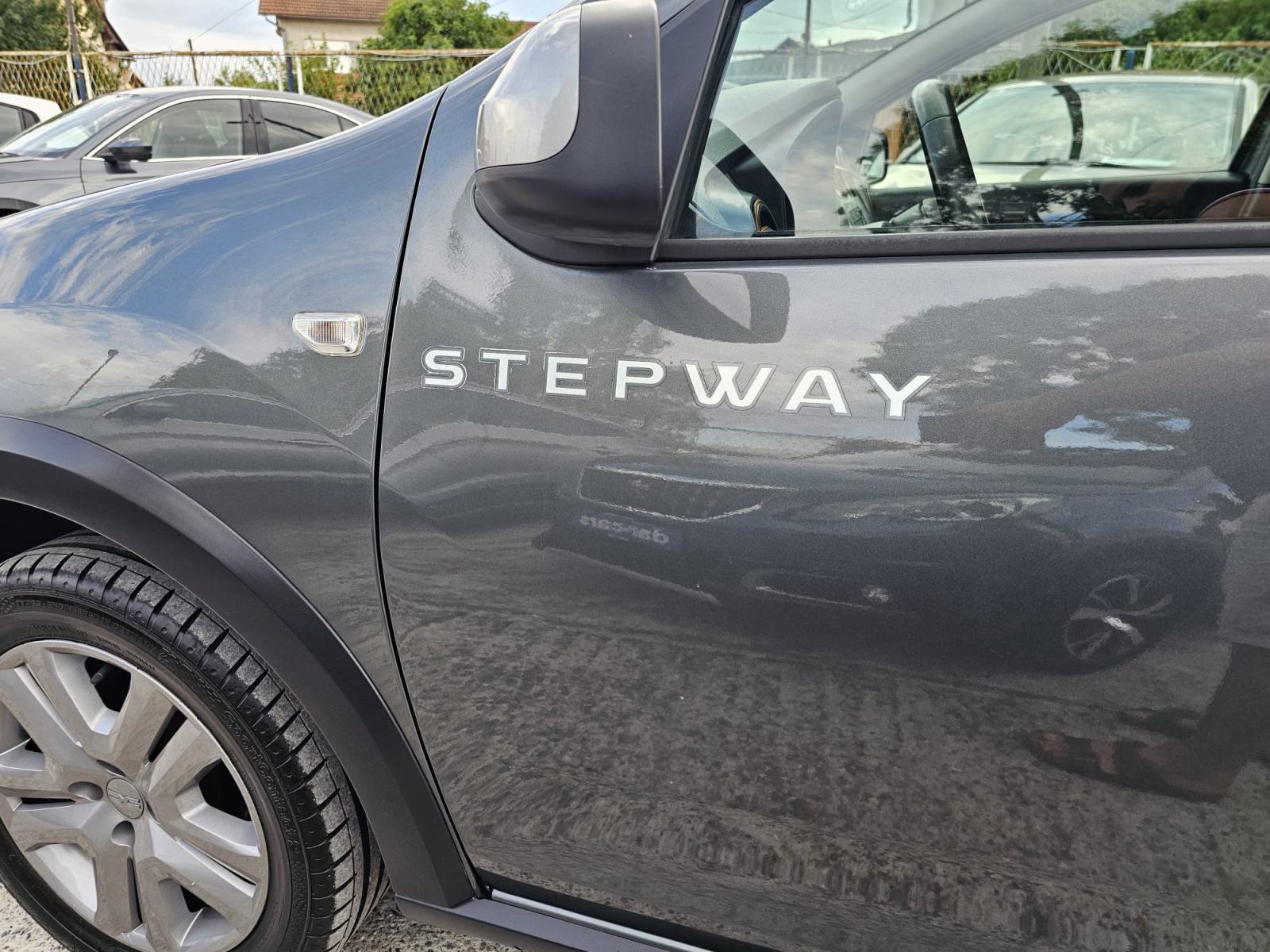 Dacia Sandero TCe 90 "STEPWAY"-NAVI-KAMERA-FULL-SERVISNA-GARANCIJA, fotografija 17