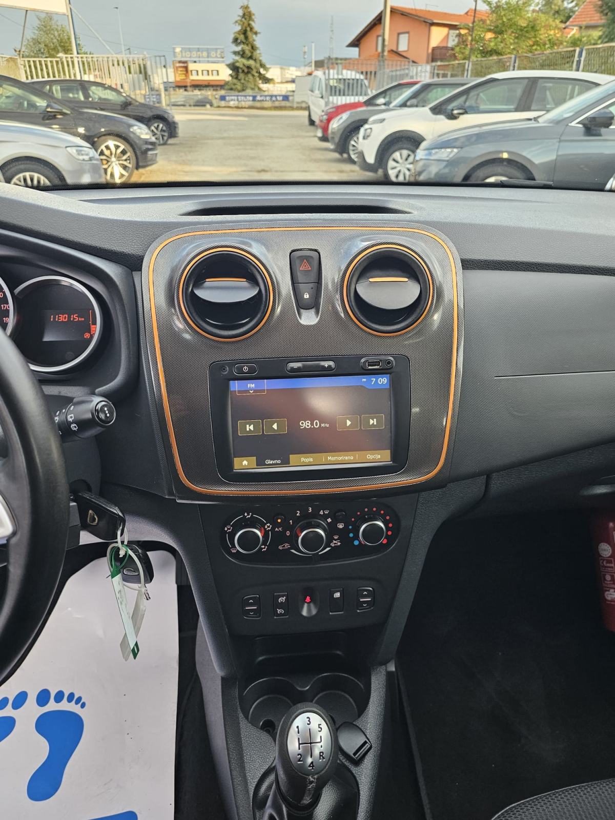 Dacia Sandero TCe 90 "STEPWAY"-NAVI-KAMERA-FULL-SERVISNA-GARANCIJA, fotografija 14
