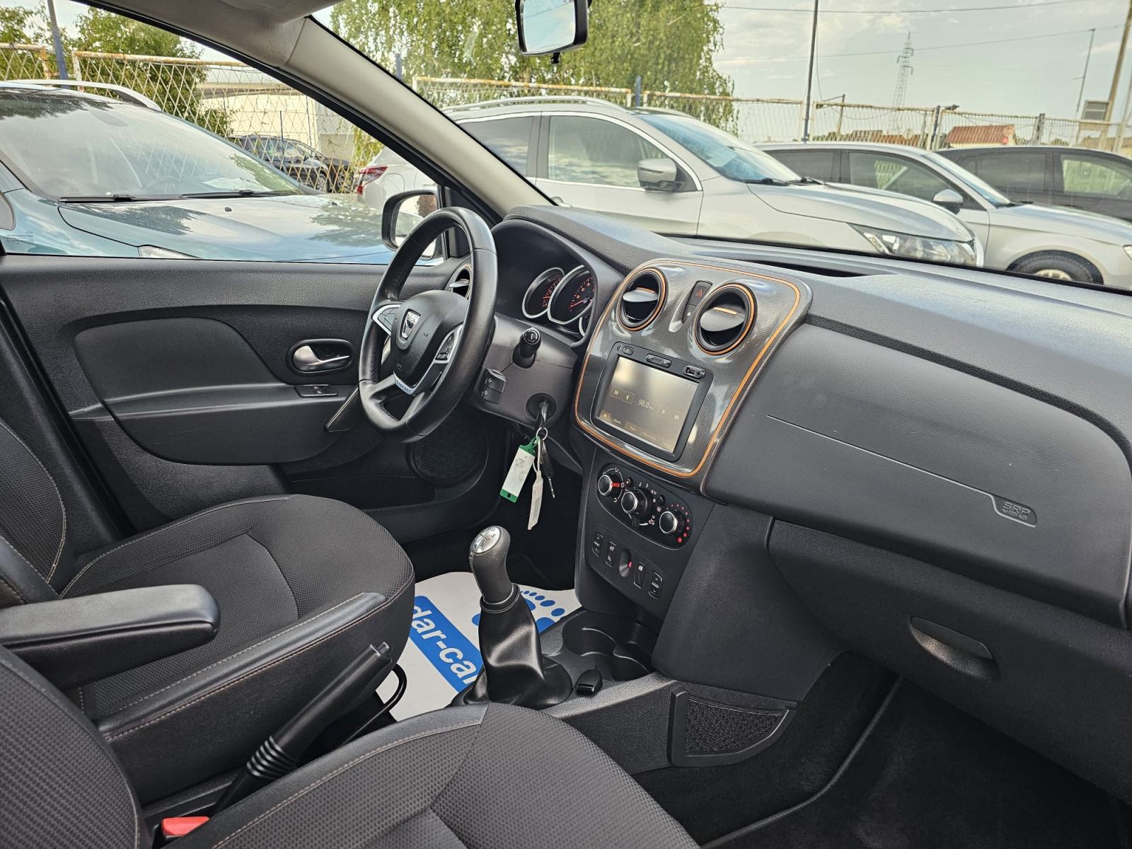 Dacia Sandero TCe 90 "STEPWAY"-NAVI-KAMERA-FULL-SERVISNA-GARANCIJA, fotografija 9