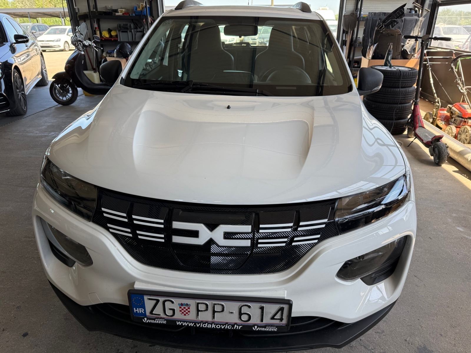 Dacia Spring 2024g HR auto, reg 6.27. na ime kupca prodajem...., fotografija 3