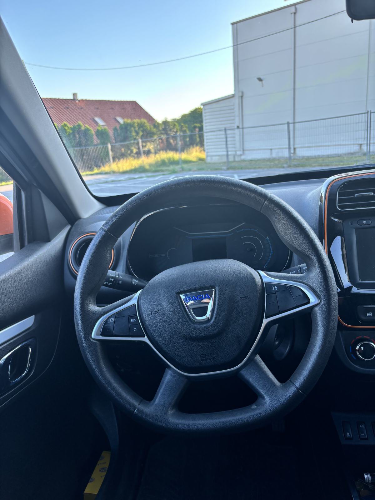 Dacia Spring Spring automatik, fotografija 10