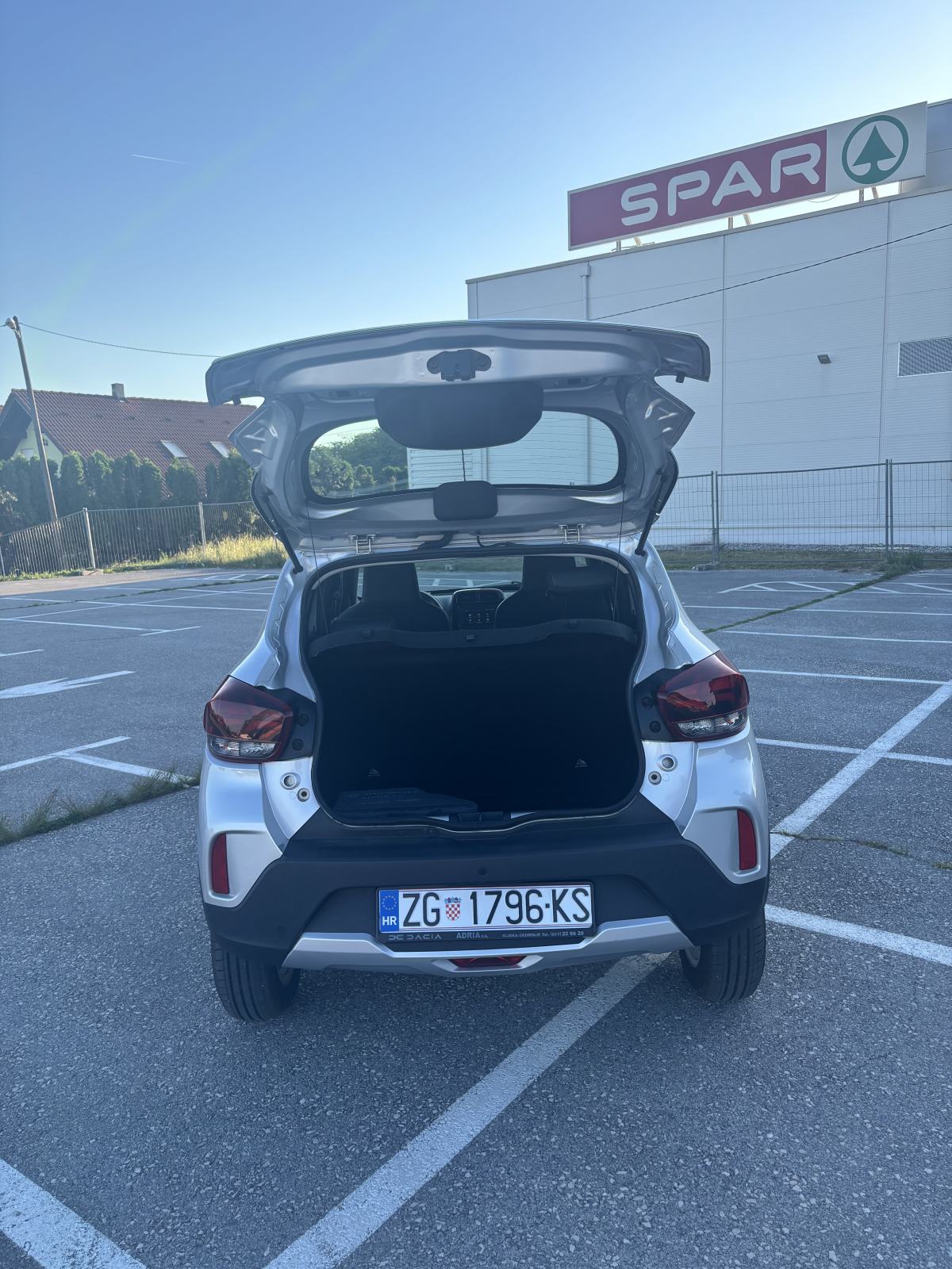 Dacia Spring Spring automatik, fotografija 6