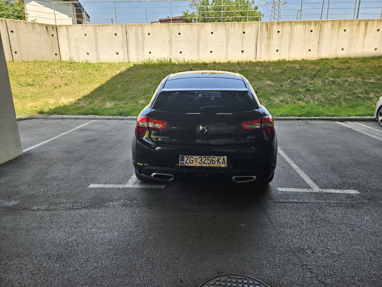 DS 5 Hybrid4 2.0 HDi 200 KS 4x4 | 2015 | Reg 08/27 | Panorama | Koža, fotografija 6