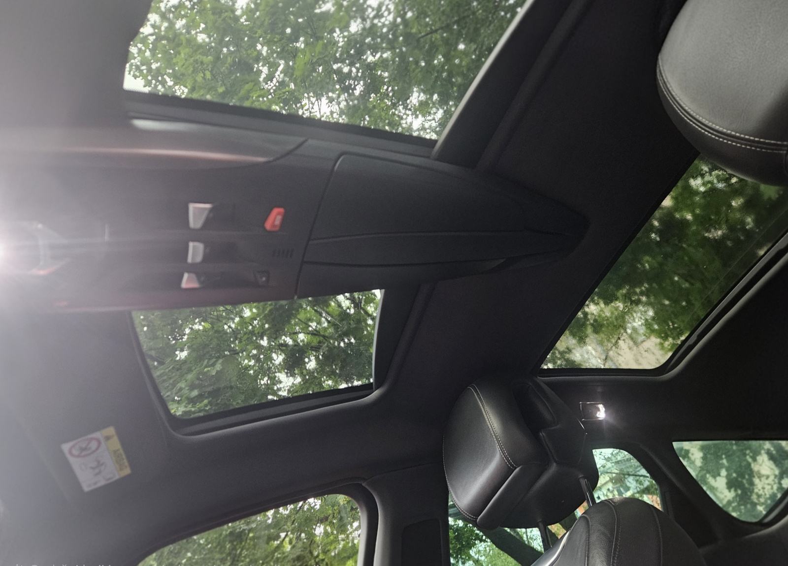 DS 5 Hybrid4 2.0 HDi 200 KS 4x4 | 2015 | Reg 08/27 | Panorama | Koža, fotografija 12