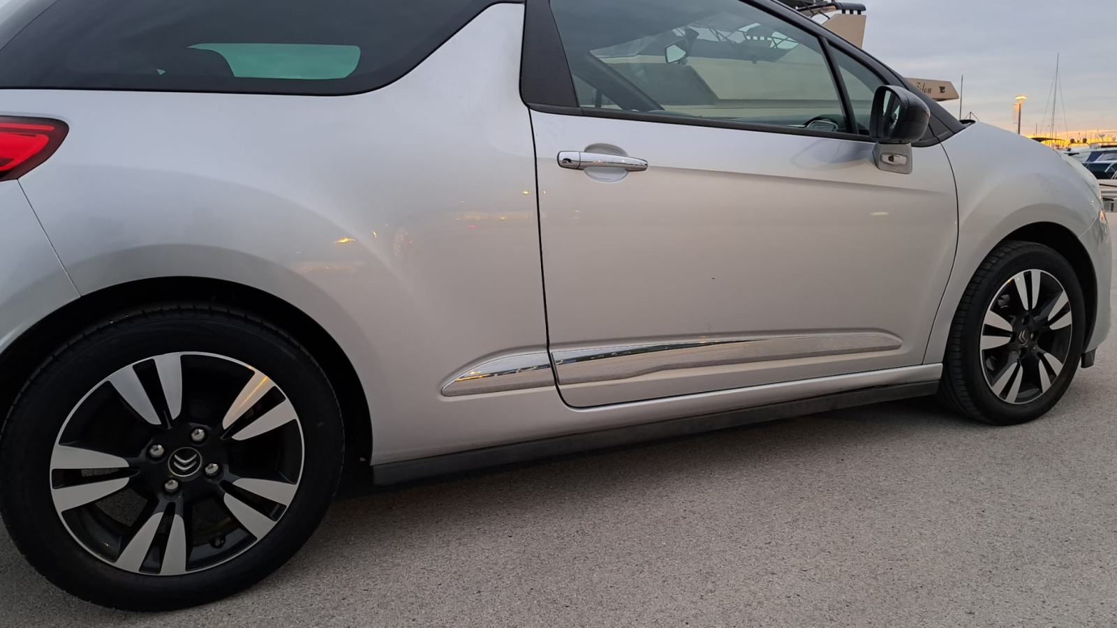 Citroen DS3 Nije uvoz,HR auto...Odlično stanje, fotografija 19