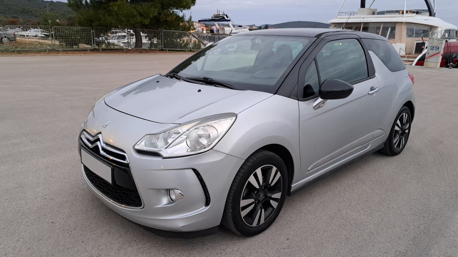 Citroen DS3 Nije uvoz,HR auto...Odlično stanje, fotografija 1